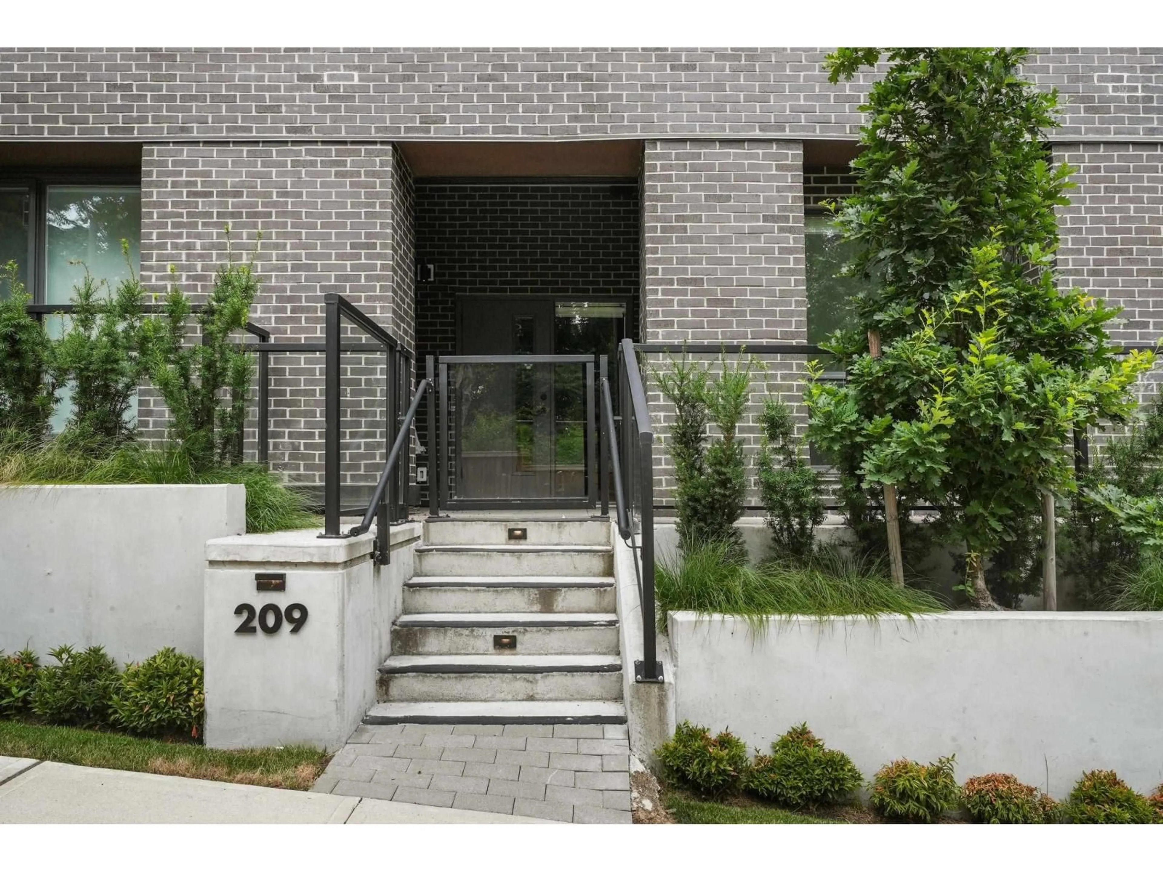 Unknown for 209 - 19577 65B STREET, Surrey British Columbia V4N6Y3