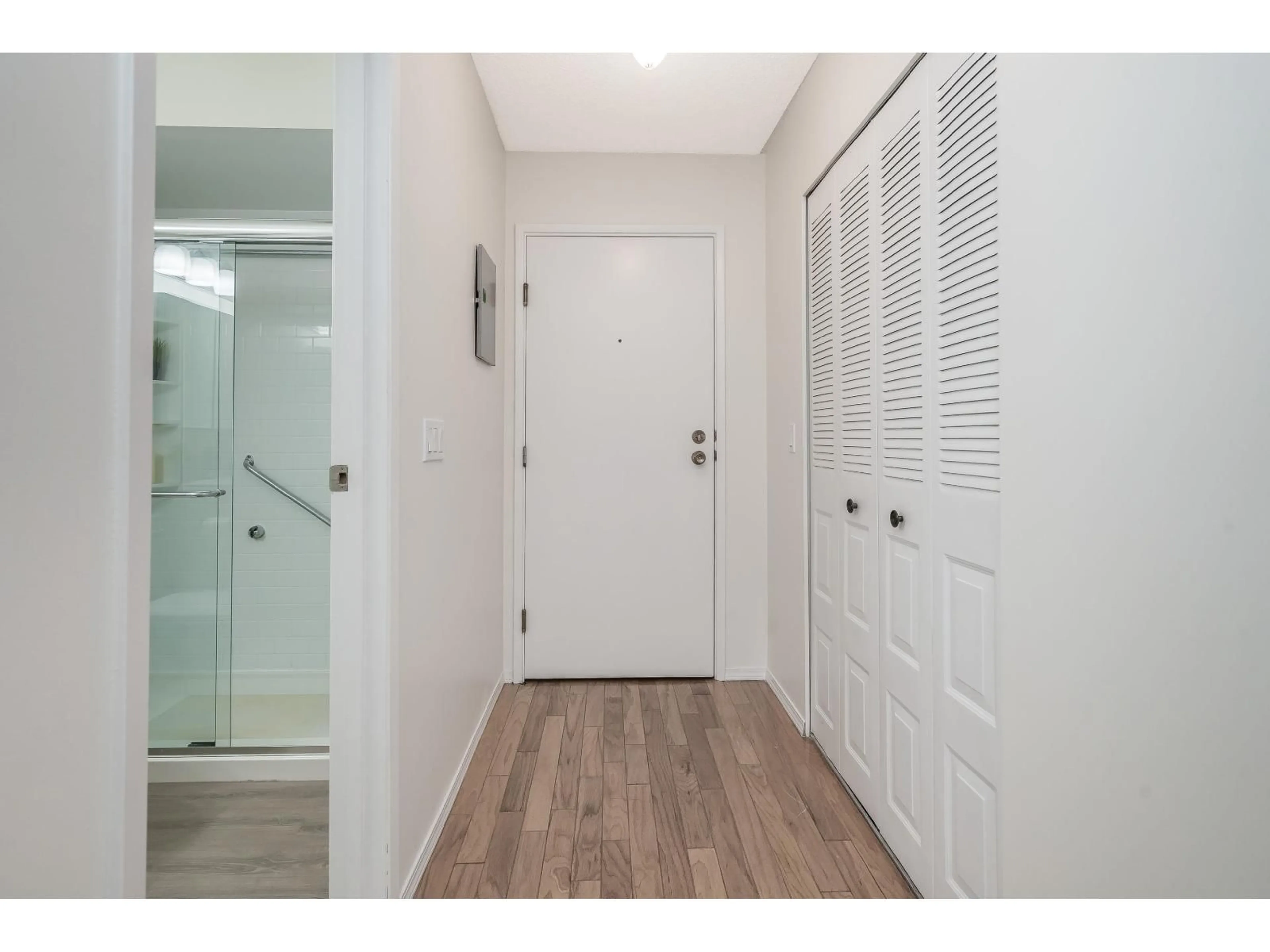 Indoor entryway for #308 - 20460 54 AVENUE, Langley British Columbia V3A6N6