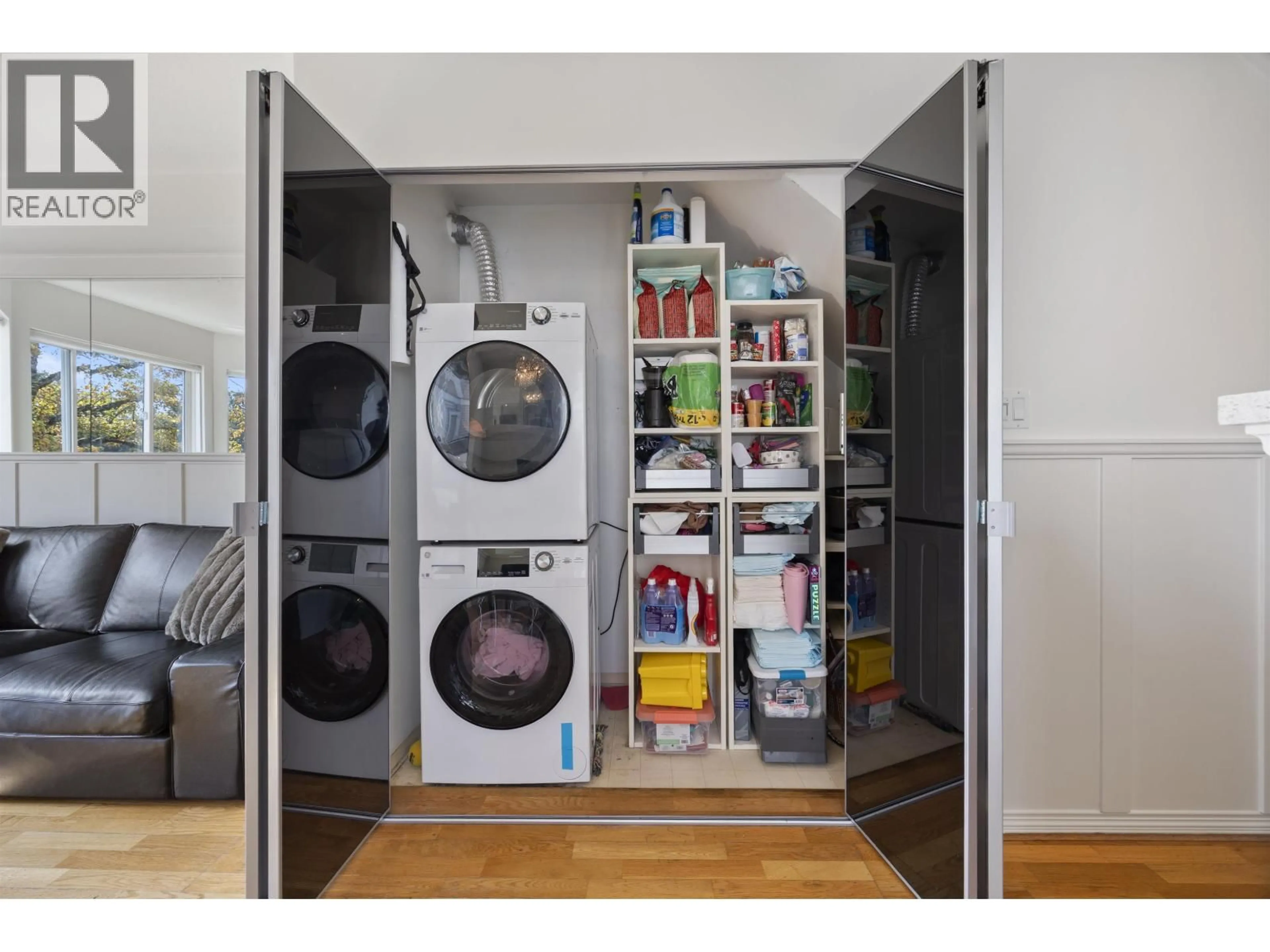 Laundry room for 316 - 2565 BROADWAY STREET, Vancouver British Columbia V6K2E9