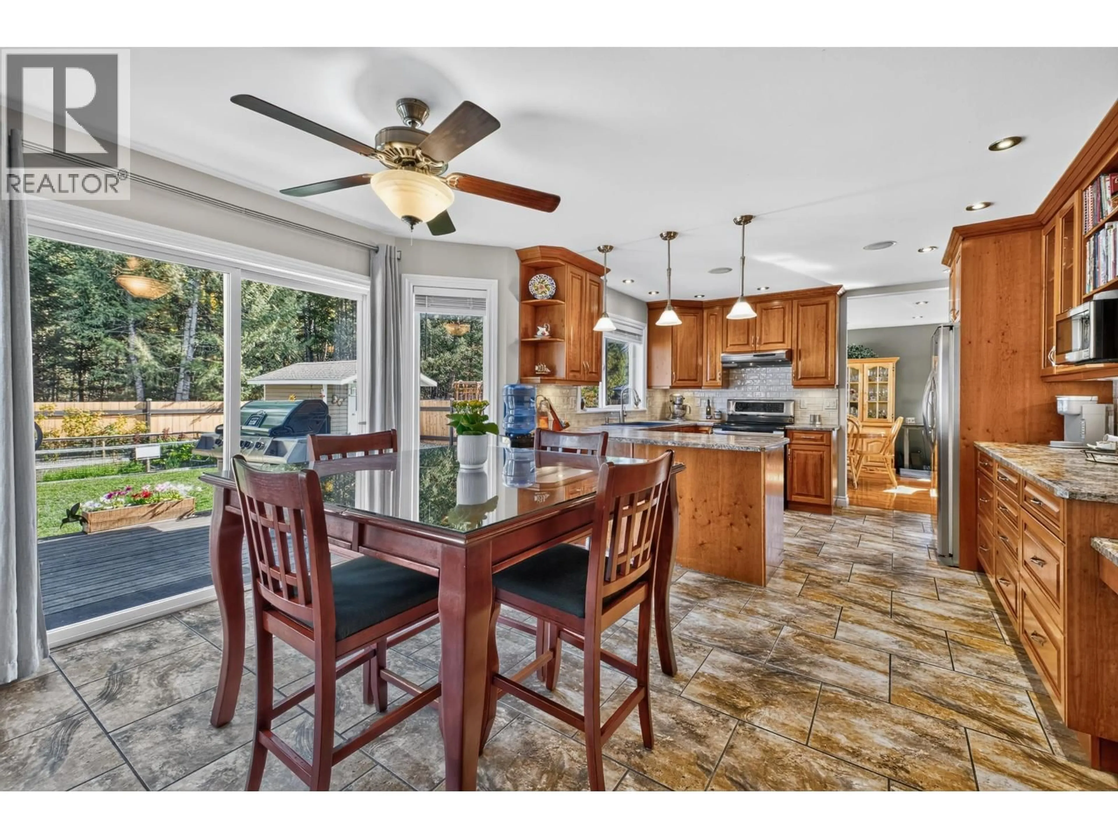 Open concept kitchen, ceramic/tile floor for 939 FRASER AVENUE, 100 Mile House British Columbia V0K2E0