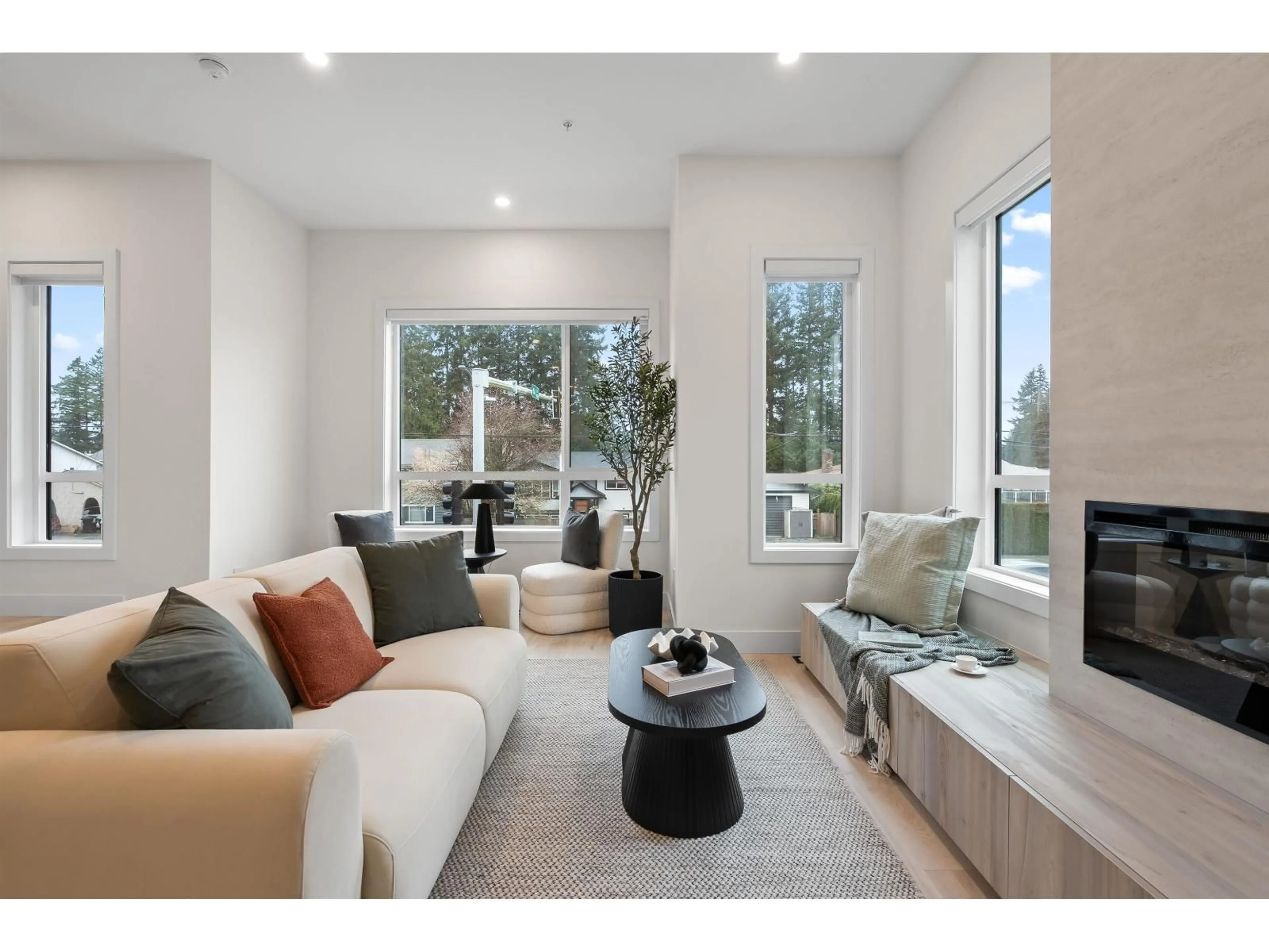Living room with furniture, unknown for 9 - 4558 208 STREET, Langley British Columbia V3A6M2