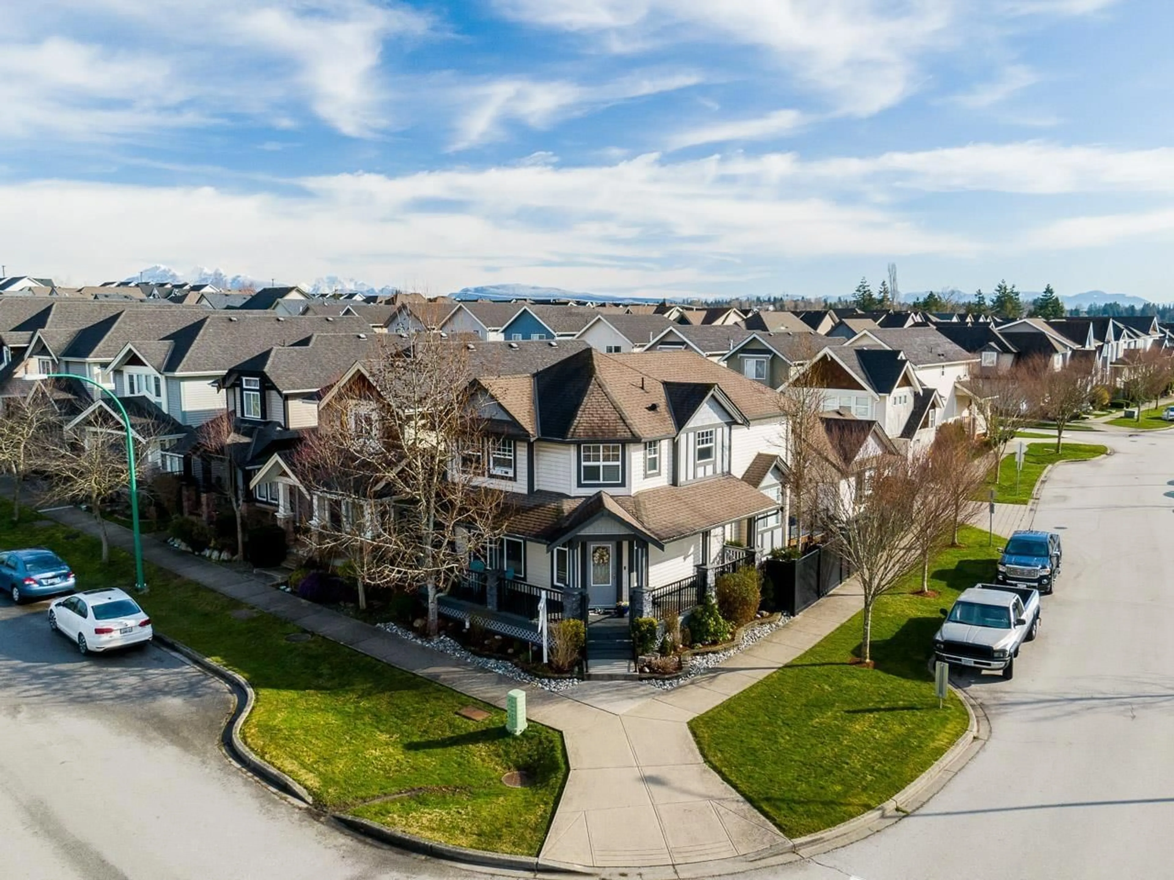 A pic from outside/outdoor area/front of a property/back of a property/a pic from drone, street for 6602 193A STREET, Surrey British Columbia V4N0C1