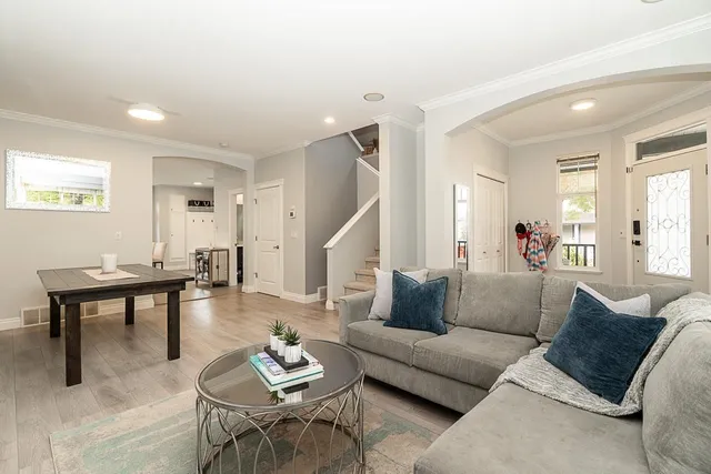 6602 193A STREET, Surrey 5