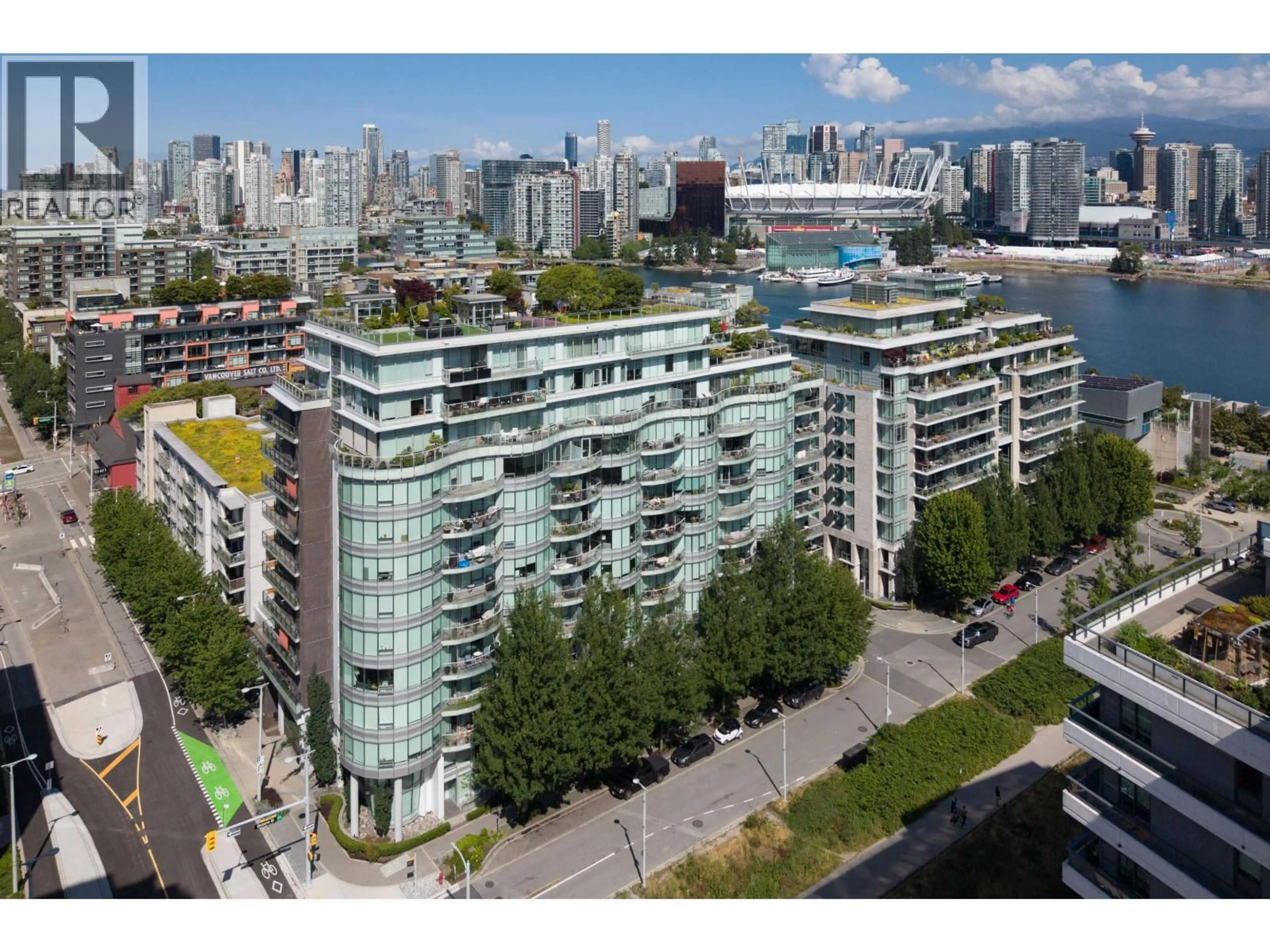 A pic from outside/outdoor area/front of a property/back of a property/a pic from drone, city buildings view from balcony for 1103 - 1661 ONTARIO STREET, Vancouver British Columbia V5Y0C3
