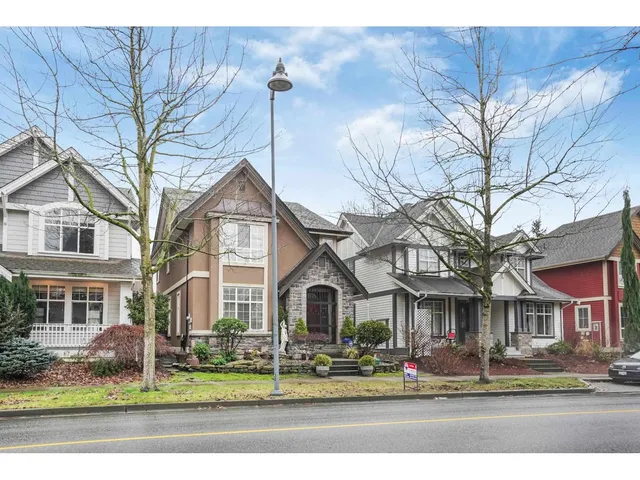 5878 GARRISON BOULEVARD, Chilliwack 2