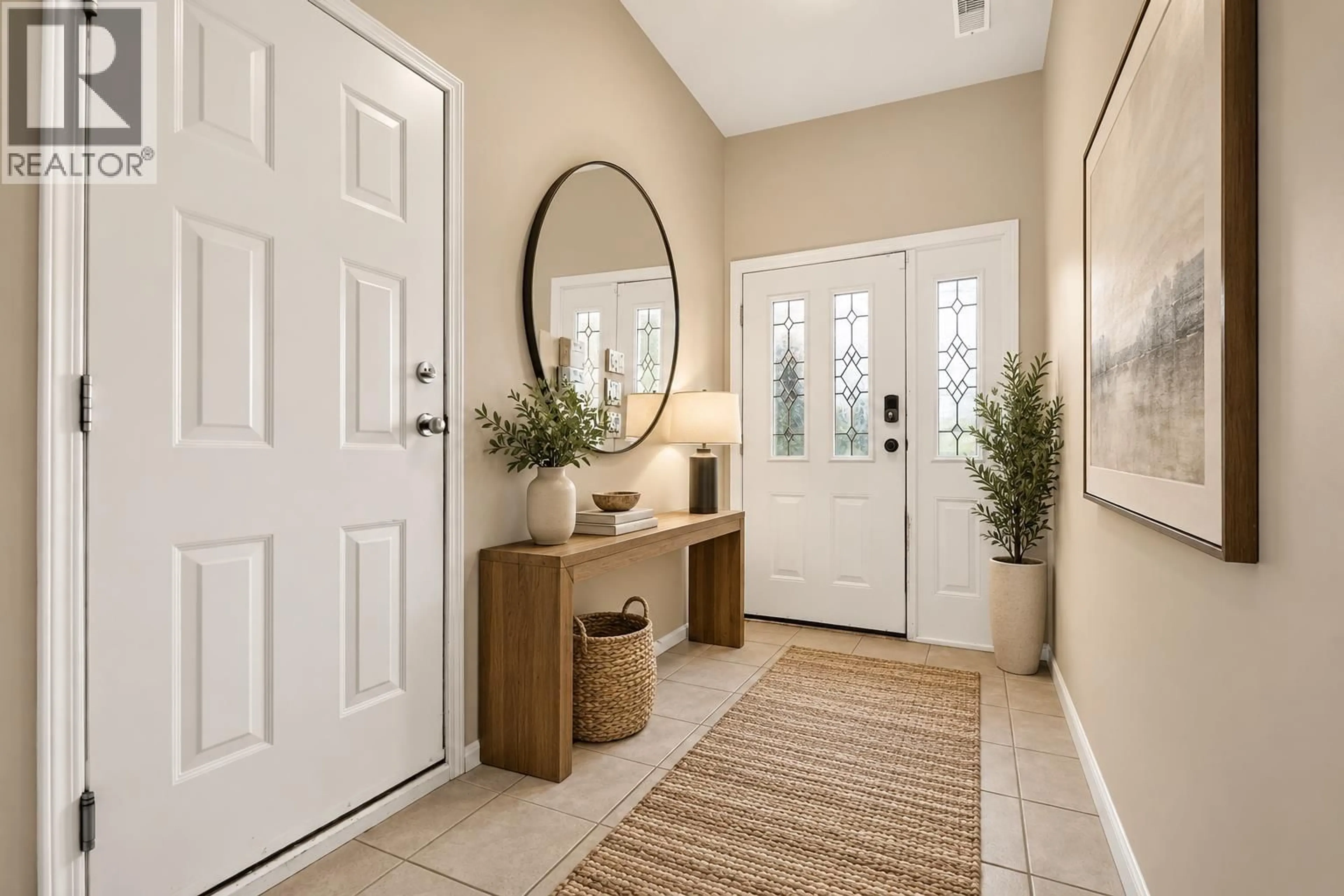 Indoor entryway for 28 - 1615 SHAUGHNESSY STREET, Port Coquitlam British Columbia V3C6K9