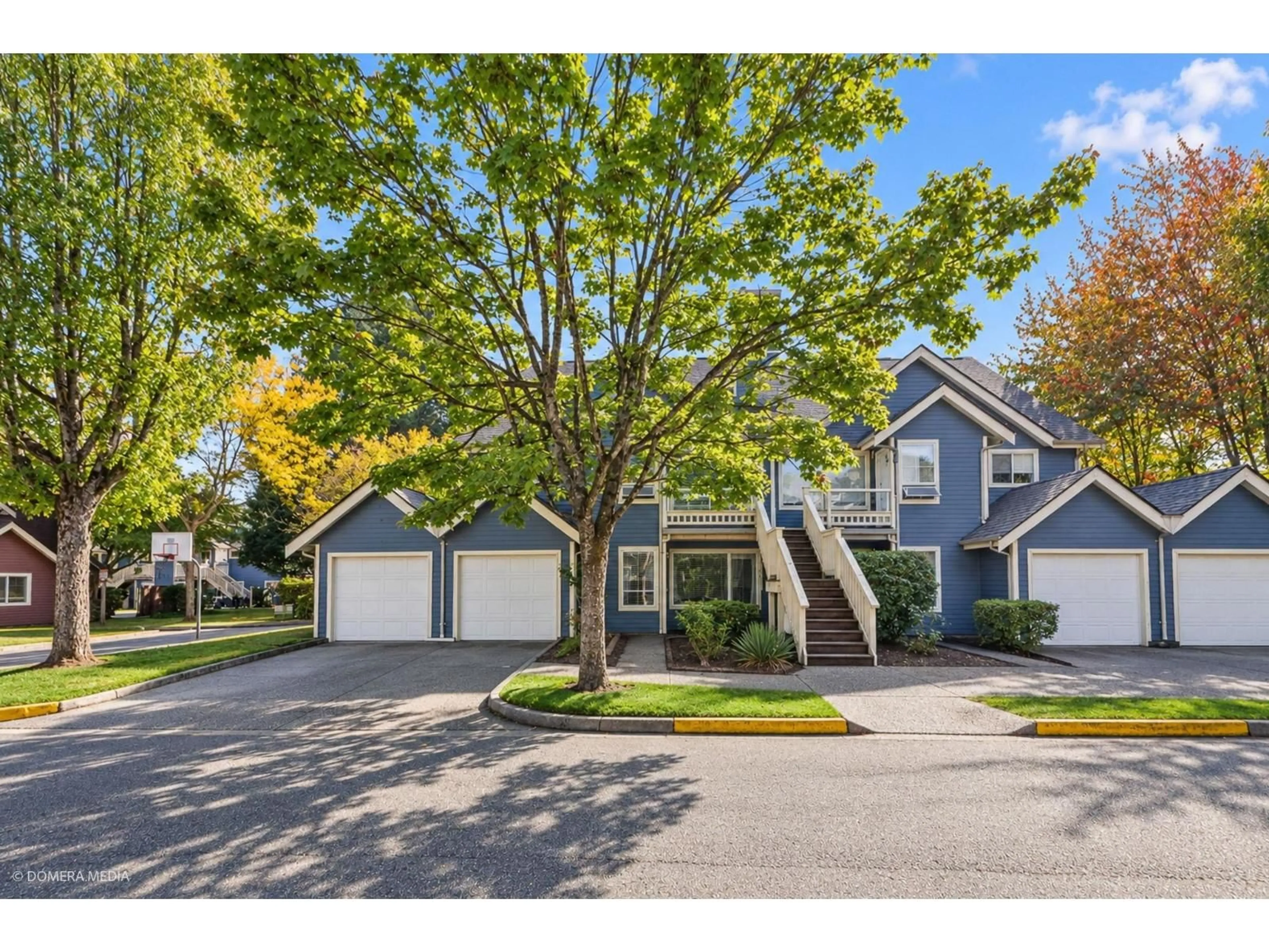 Home with vinyl exterior material, street for 215 - 7838 120A STREET, Surrey British Columbia V3W5B6