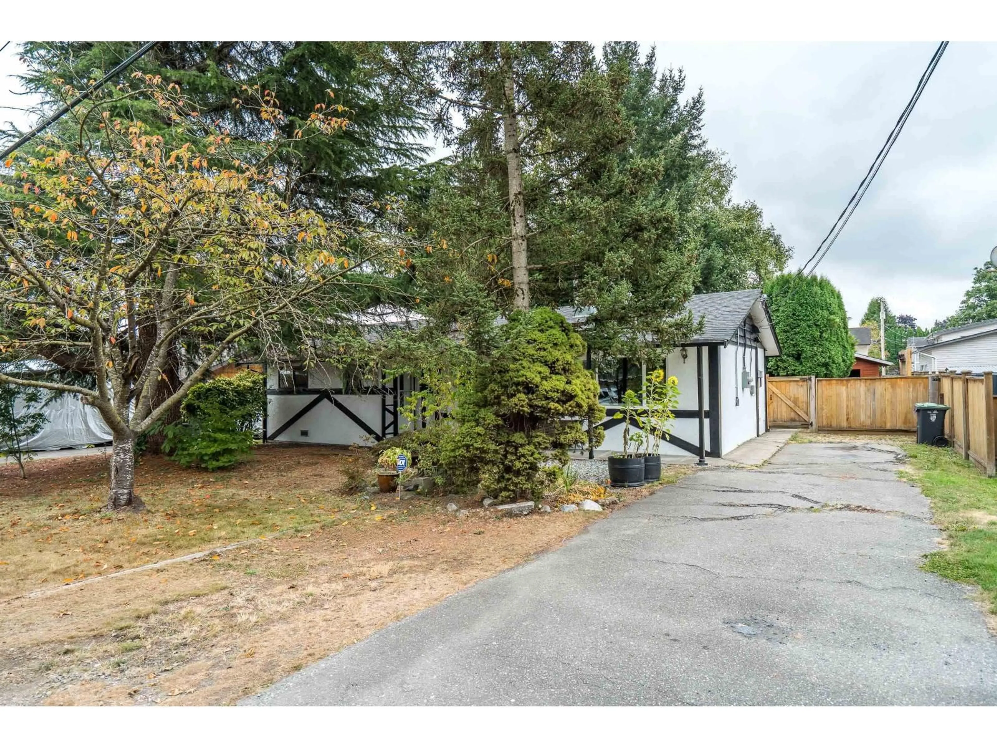 A pic from outside/outdoor area/front of a property/back of a property/a pic from drone, street for 26978 28B AVENUE, Langley British Columbia V4W3A5