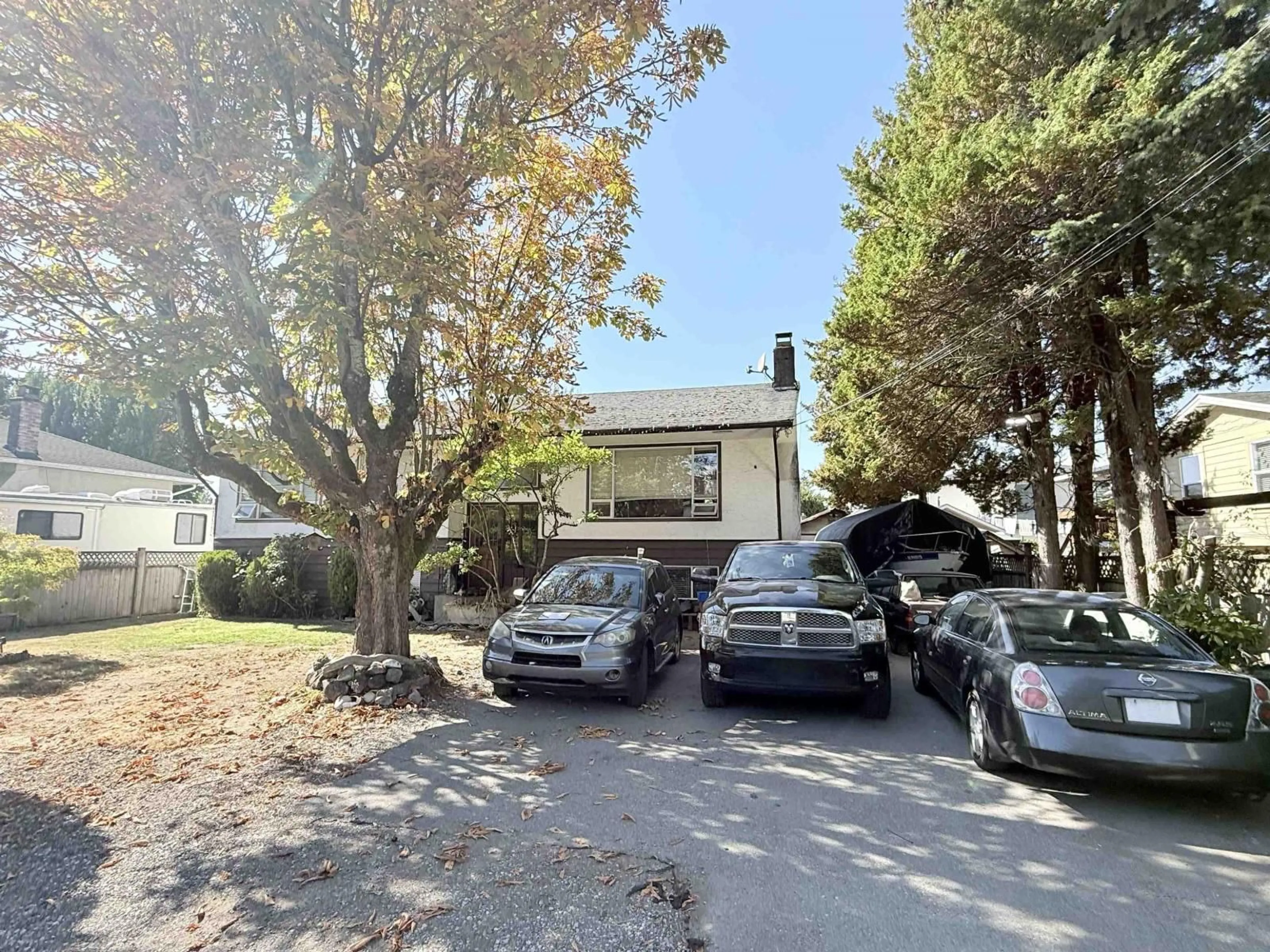 A pic from outside/outdoor area/front of a property/back of a property/a pic from drone, street for 7307 116 STREET, Delta British Columbia V4V5S8