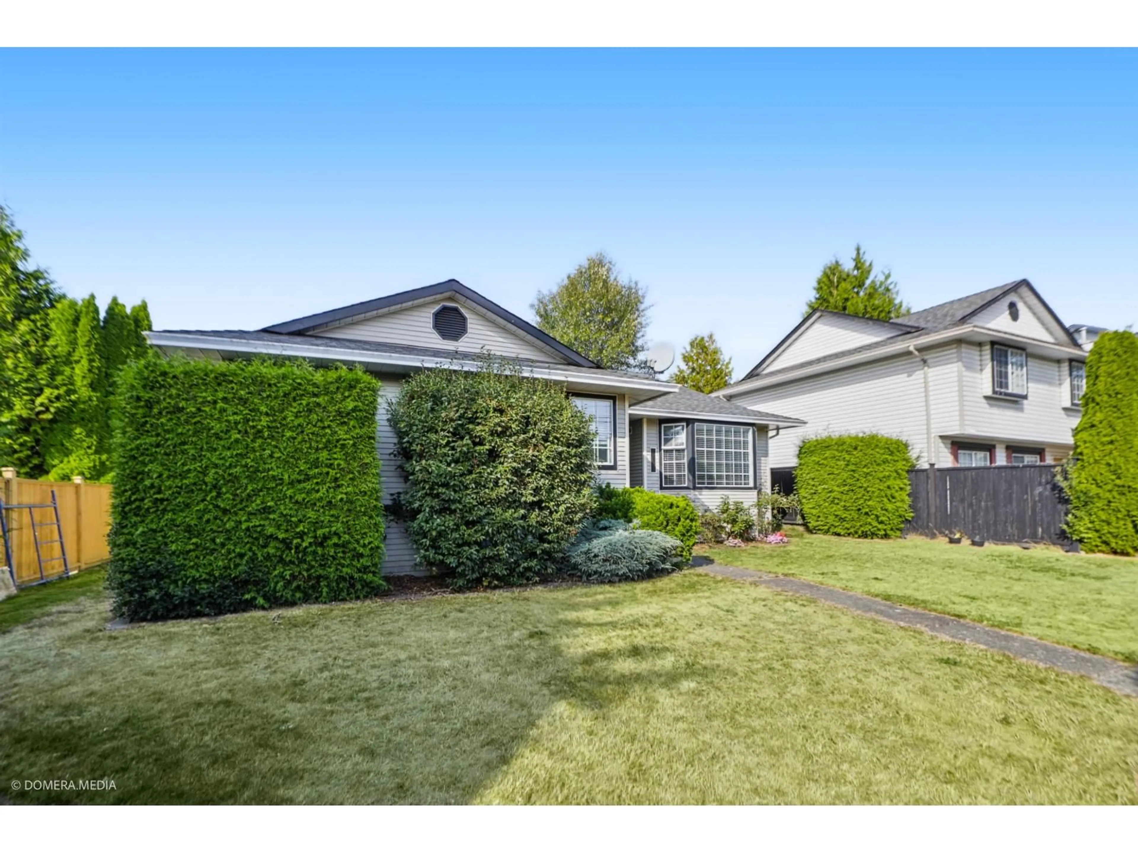 A pic from outside/outdoor area/front of a property/back of a property/a pic from drone, street for 6165 192 STREET, Surrey British Columbia V3S8C7