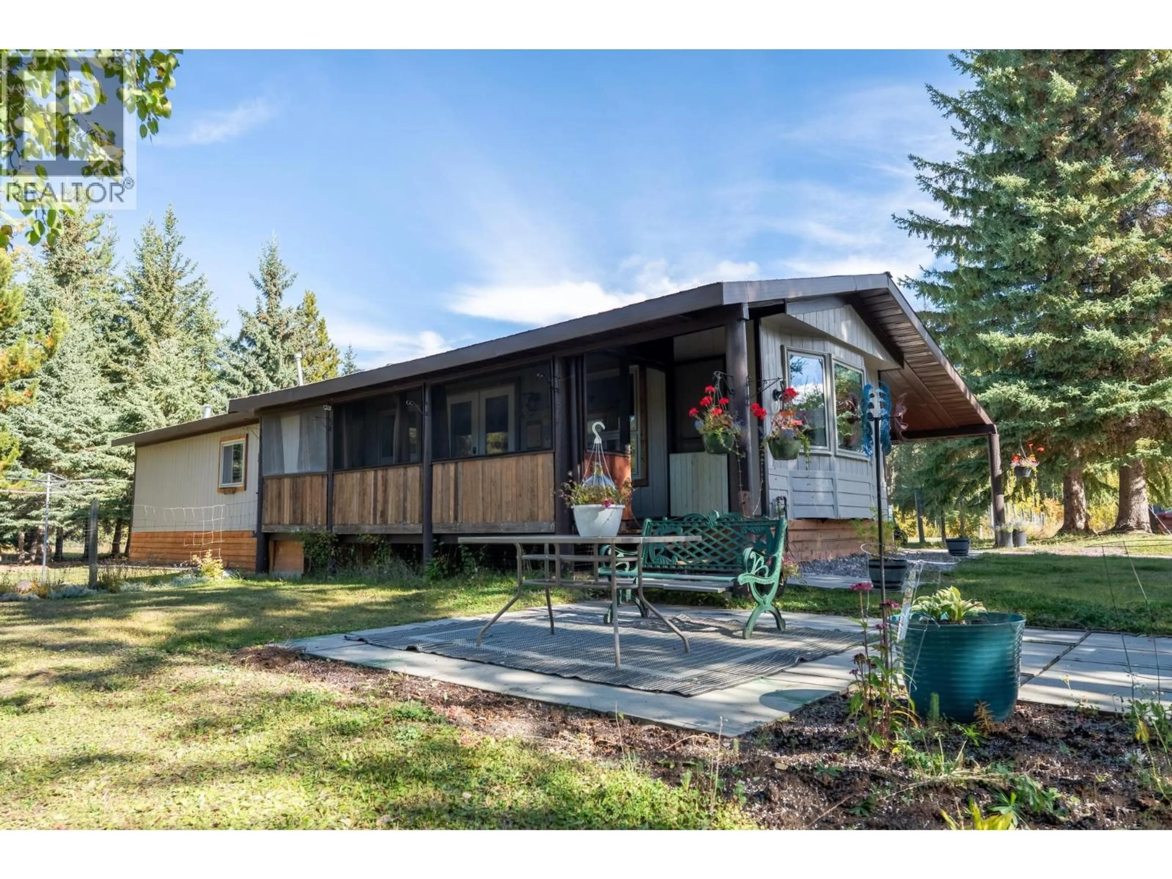 Home with vinyl exterior material, unknown for 53270 JARDINE ROAD, Cluculz Lake British Columbia V0J3A3