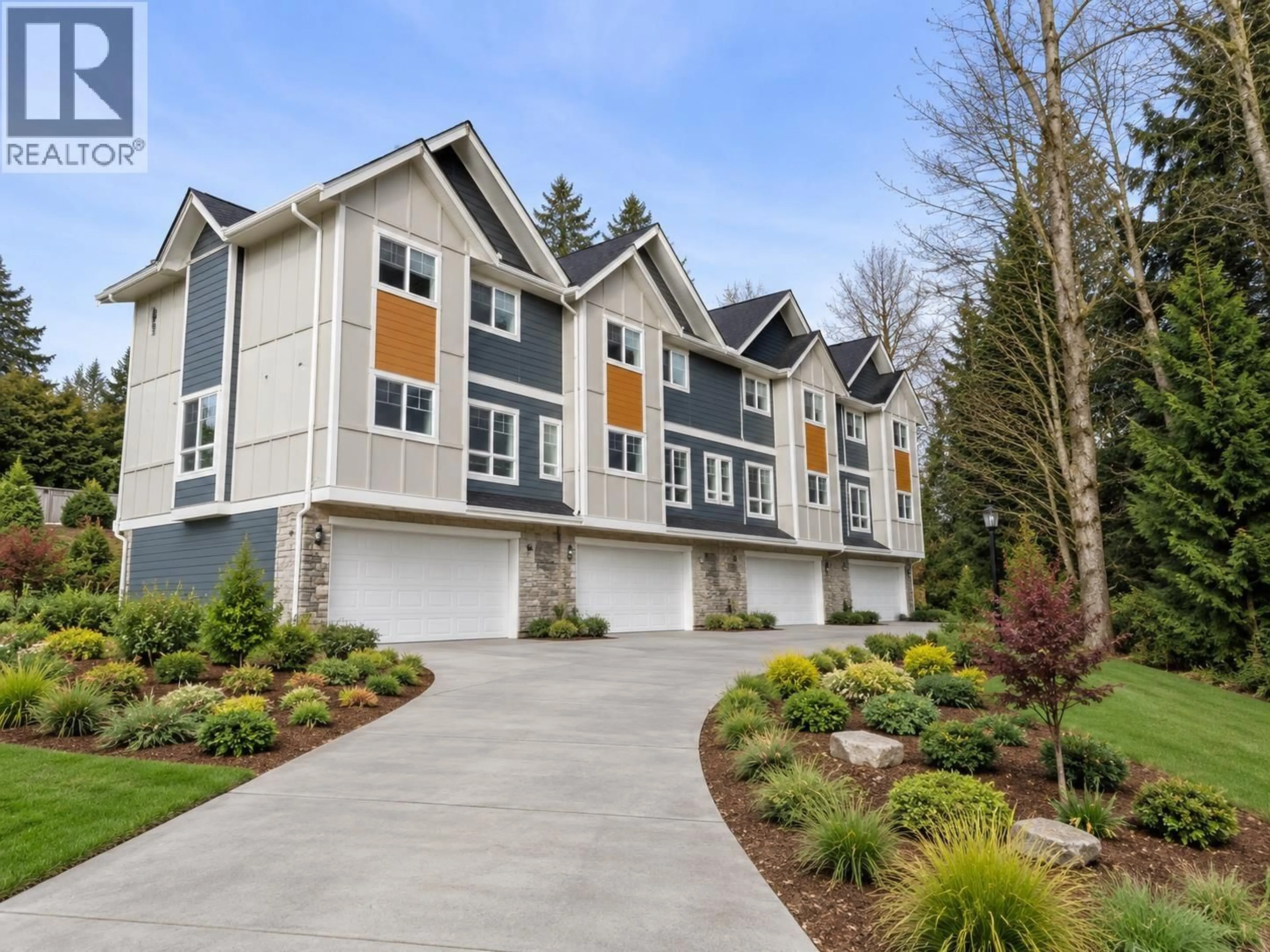 Home with vinyl exterior material, street for 2 - 6091 ROSEWOOD PLACE, Sechelt British Columbia V7Z0P9
