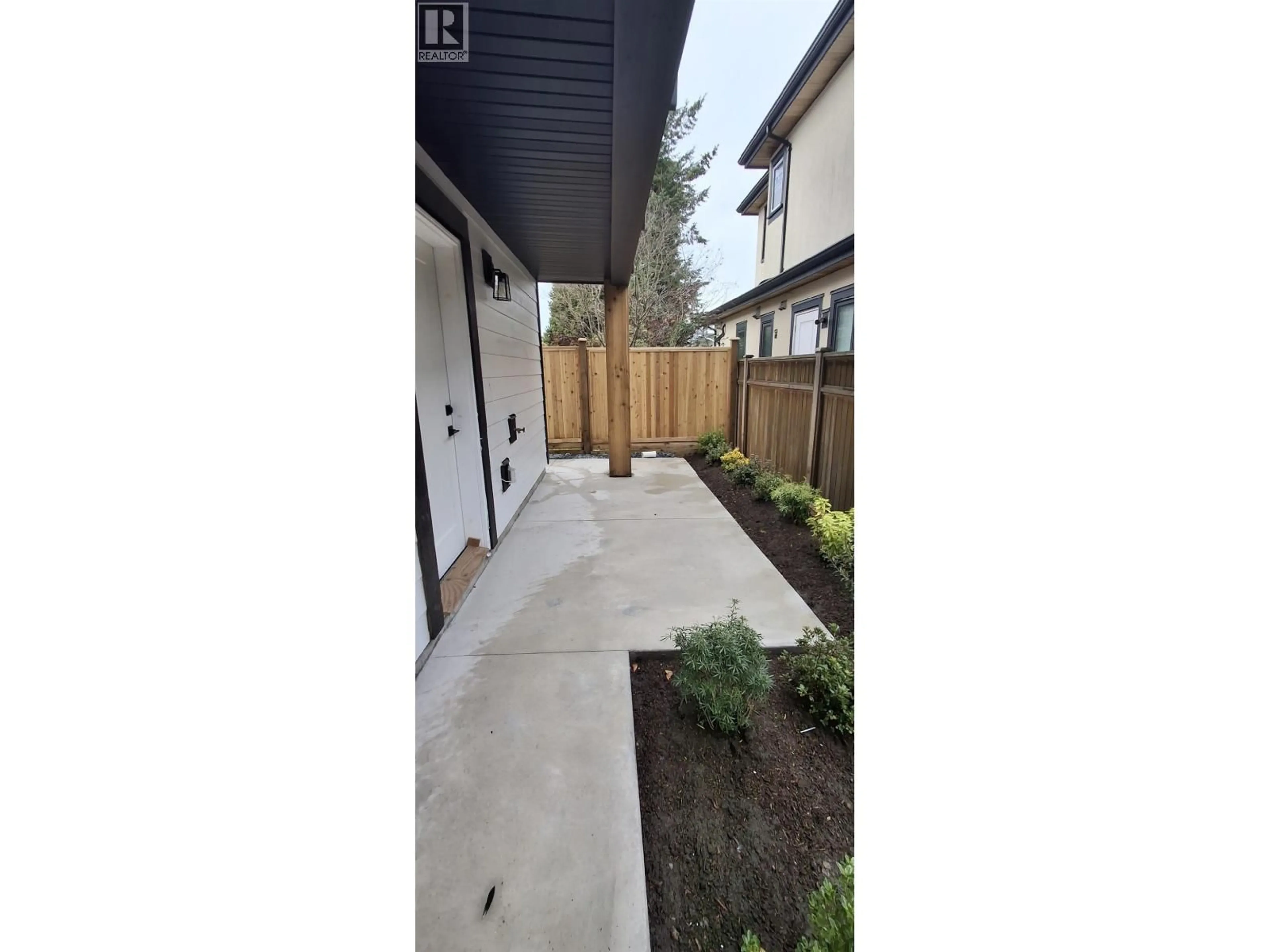 Patio, street for 1 - 7087 MARY AVENUE, Burnaby British Columbia V5E3K1