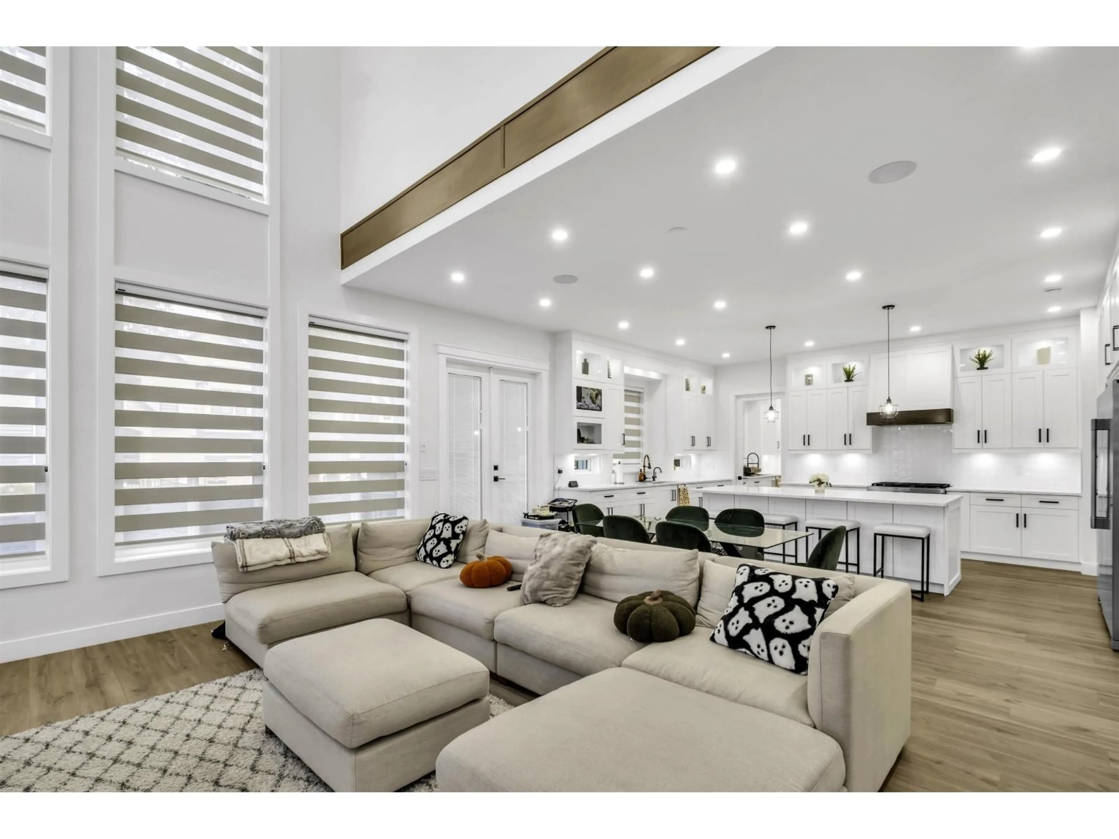 Unknown for 17284 61A AVENUE, Surrey British Columbia V3S4V7