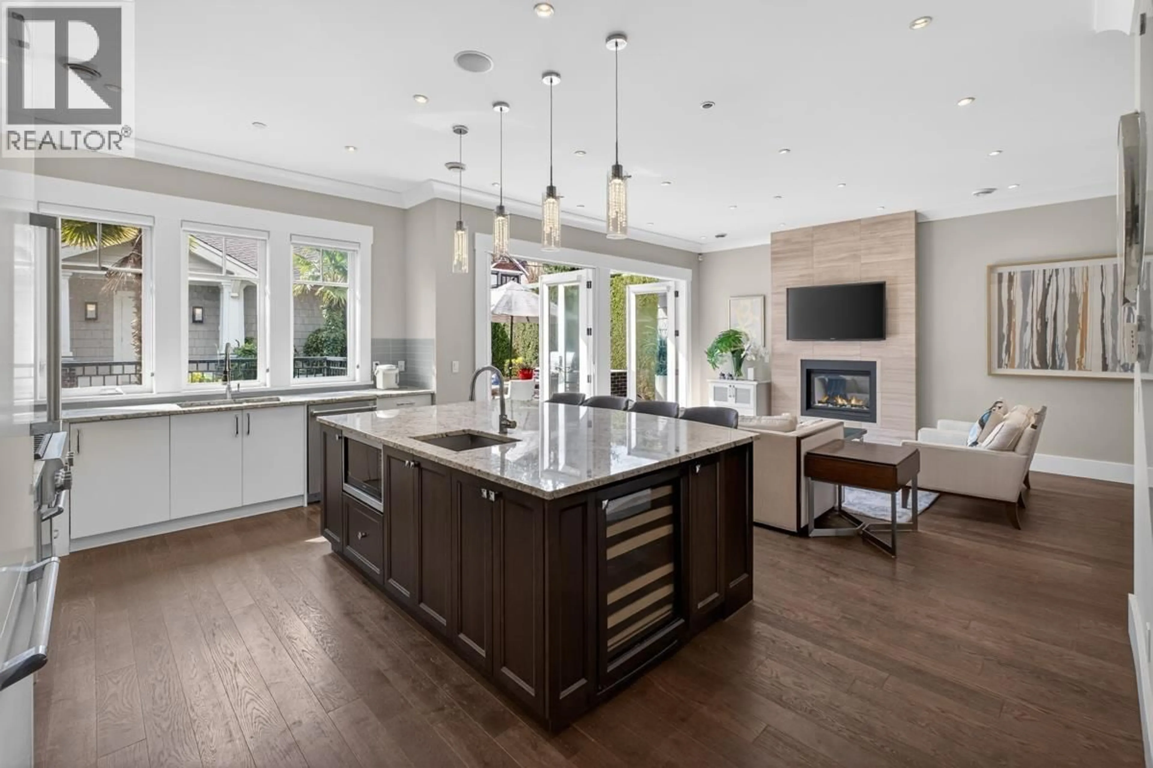 Open concept kitchen, unknown for 1850 36TH AVENUE, Vancouver British Columbia V6M1K5