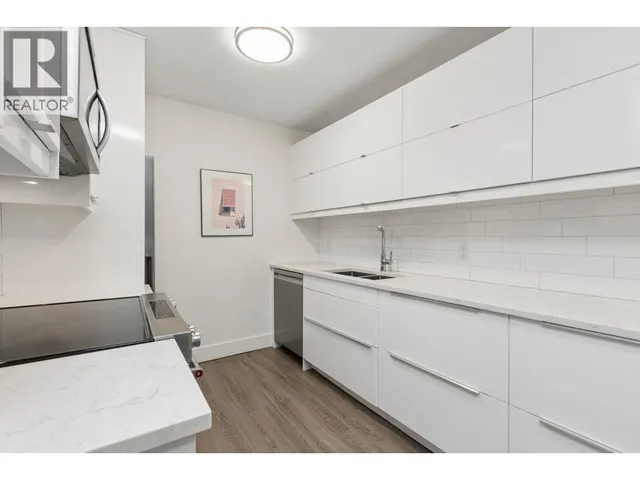 303 - 236 2ND STREET, North Vancouver 3
