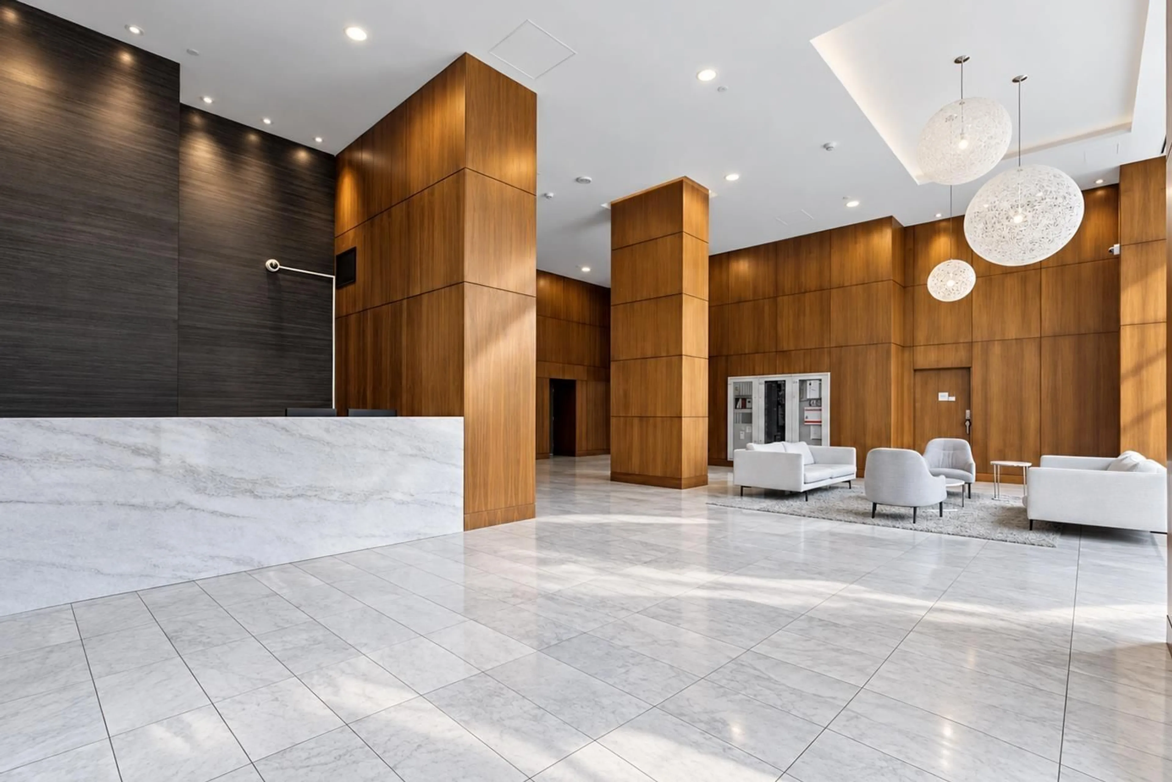 Lobby for 809 - 13750 100 AVENUE, Surrey British Columbia V3T0L3