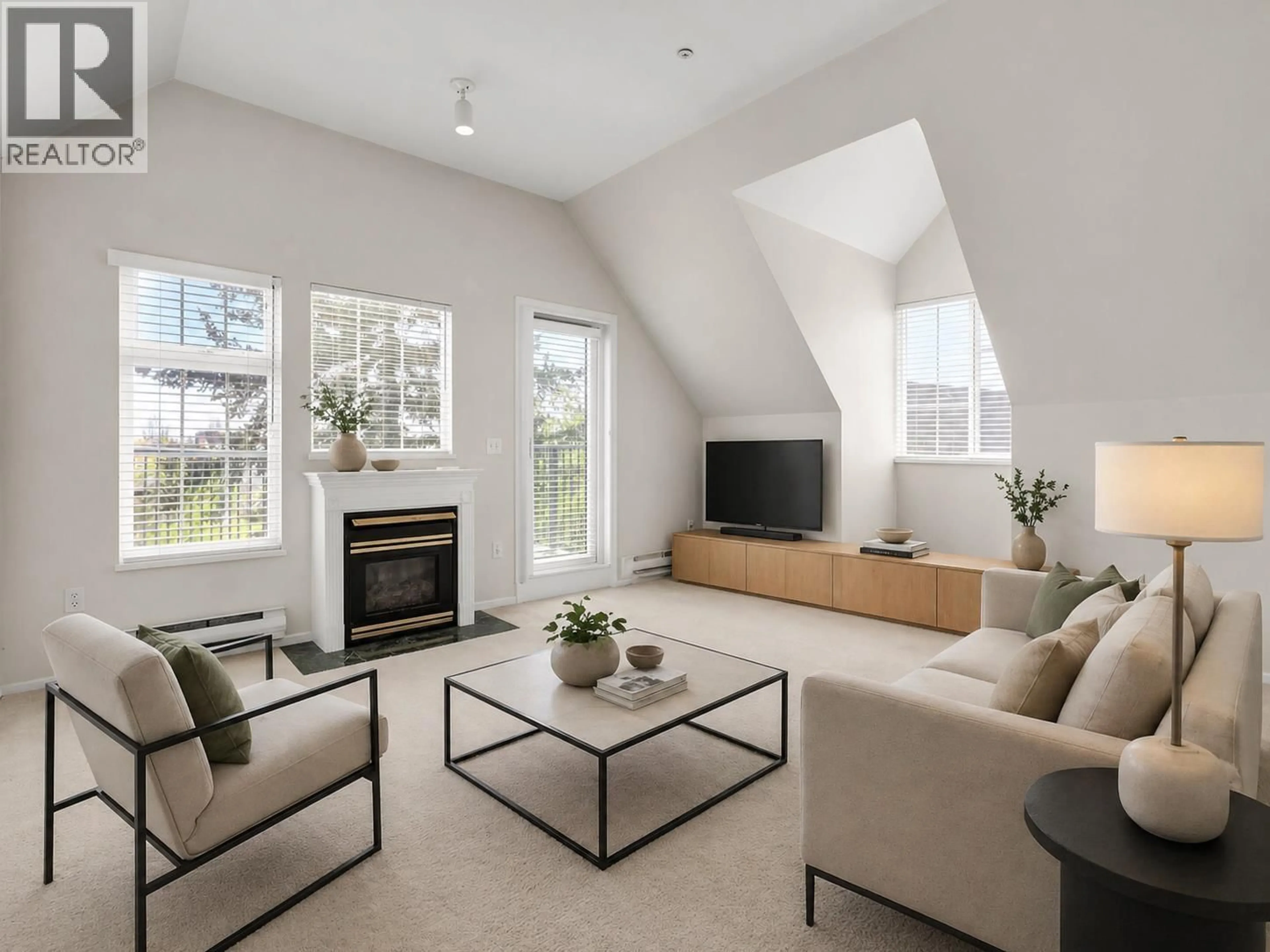 Living room with furniture, unknown for 406 - 5556 14 AVENUE, Delta British Columbia V4M4E7