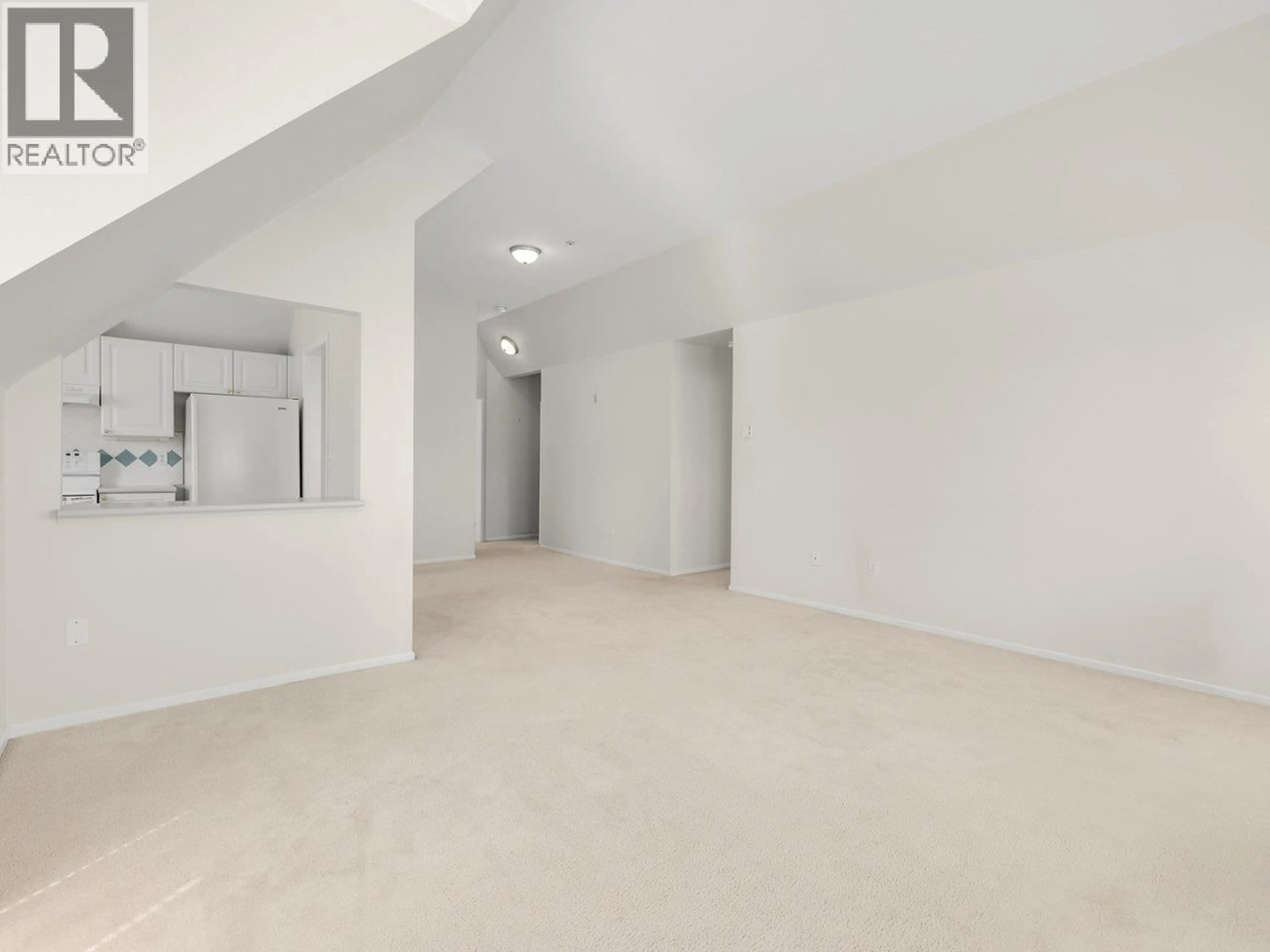 A pic of a room for 406 - 5556 14 AVENUE, Delta British Columbia V4M4E7