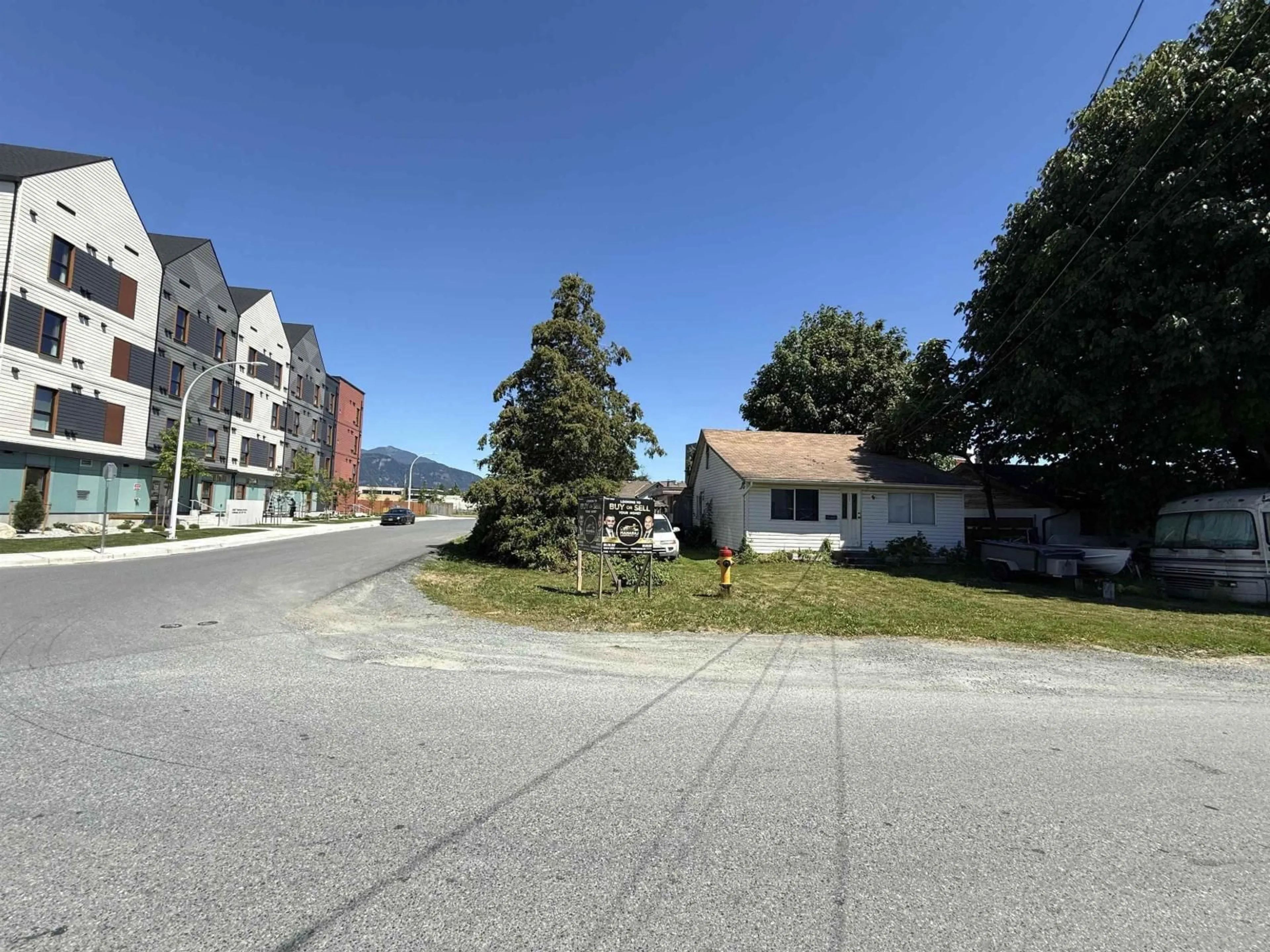 Unknown for 45881 ROWAT AVENUE, Chilliwack British Columbia V2P1J2