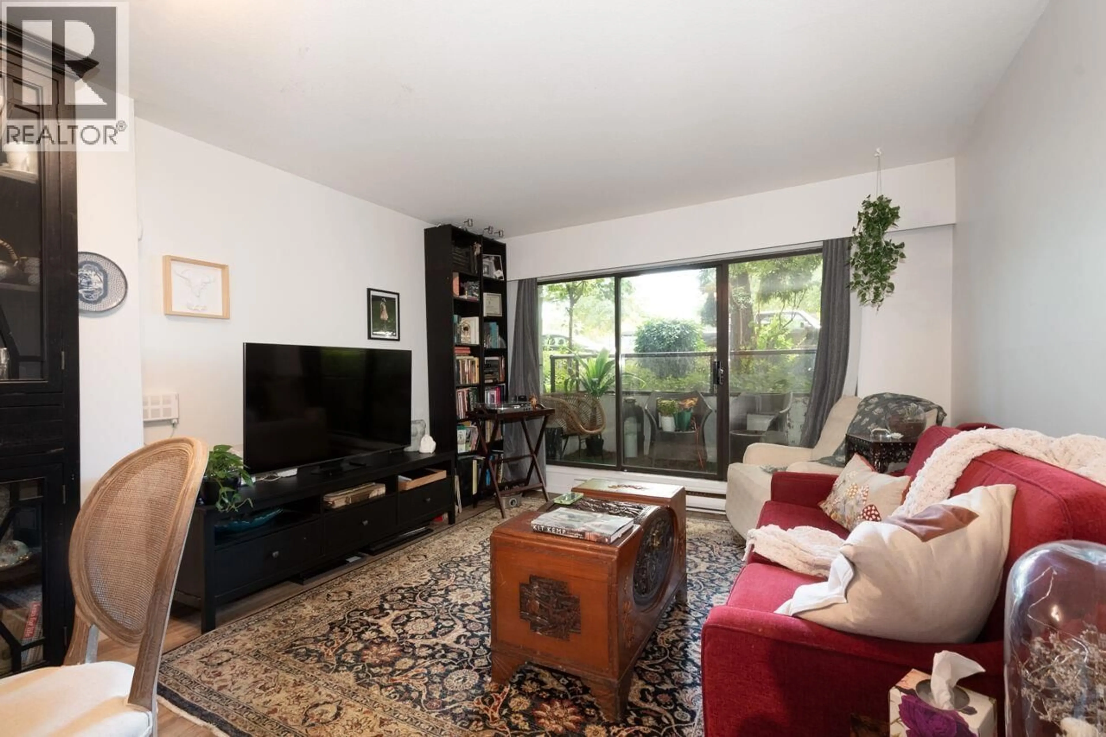 Living room with furniture, unknown for 105 - 2222 PRINCE EDWARD STREET, Vancouver British Columbia V5T4M6