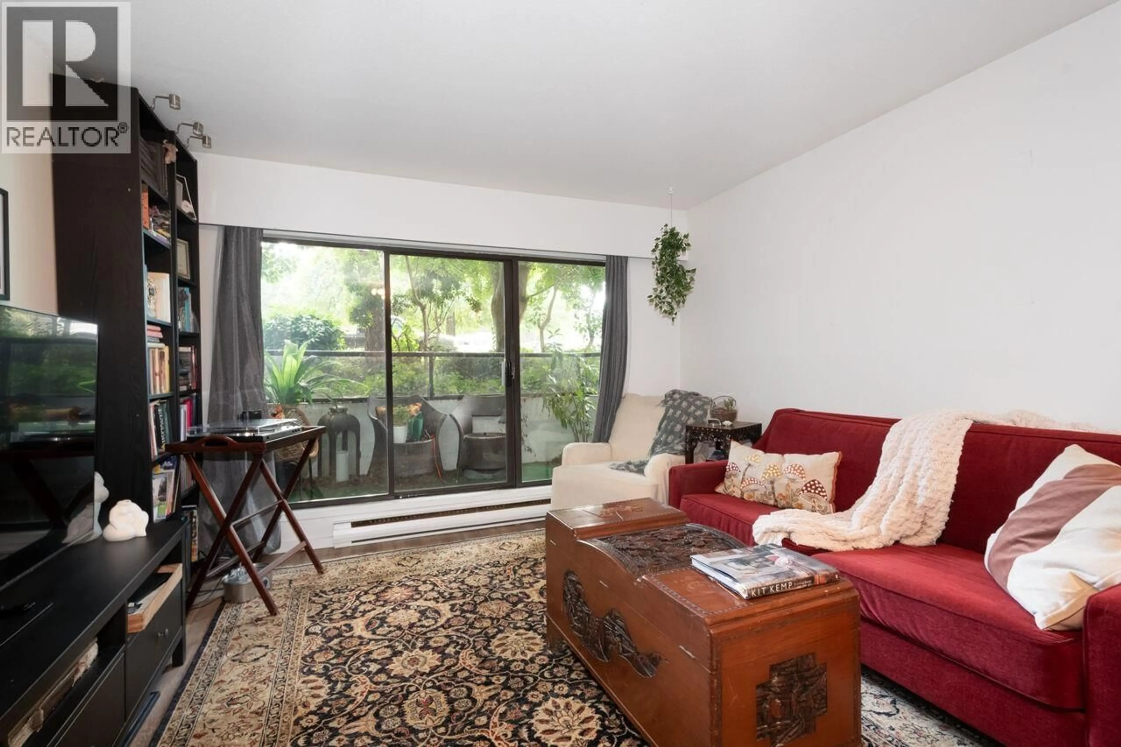 Living room with furniture, unknown for 105 - 2222 PRINCE EDWARD STREET, Vancouver British Columbia V5T4M6