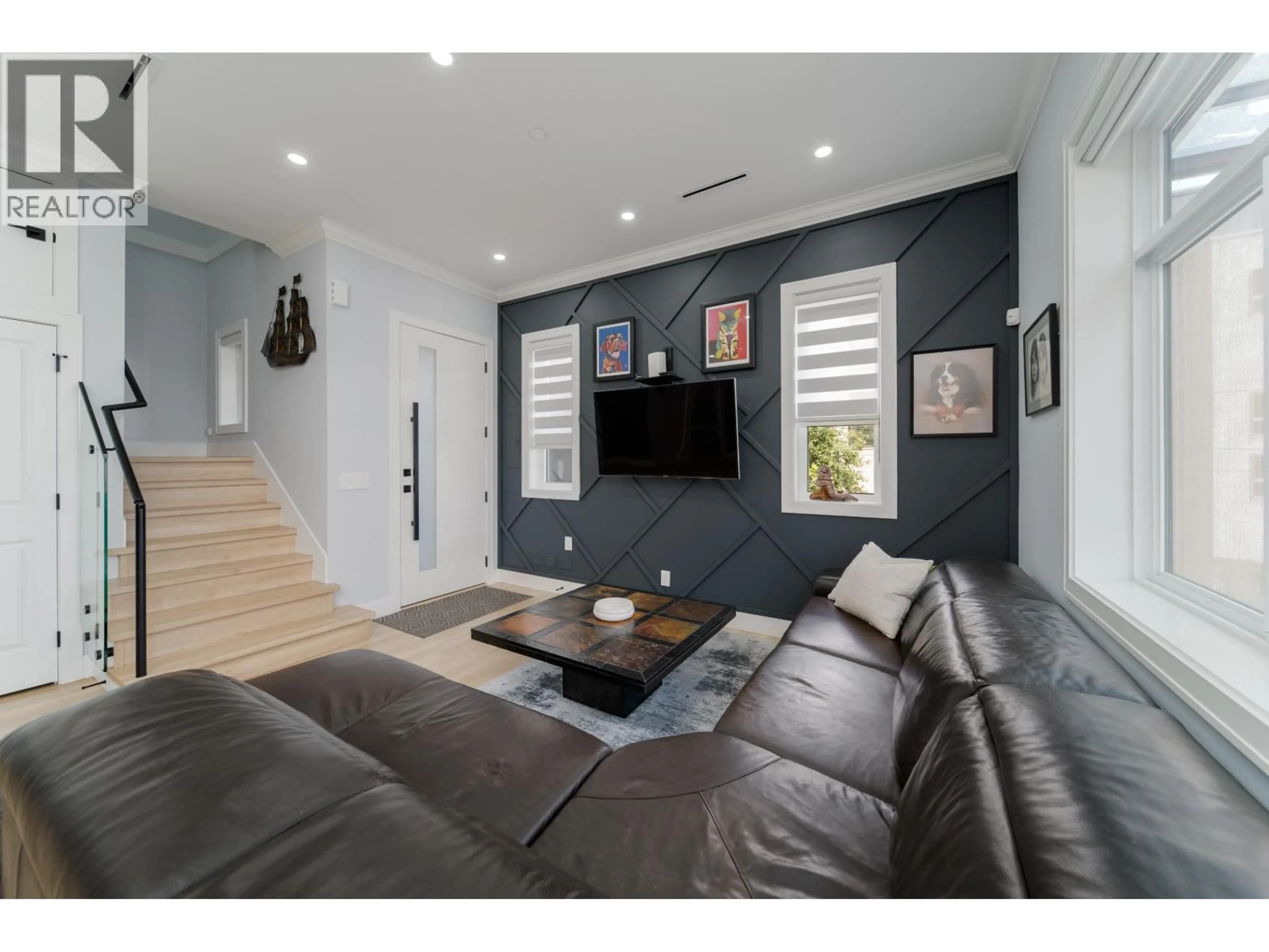 Home theater for 960 RENFREW STREET, Vancouver British Columbia V5K4B8