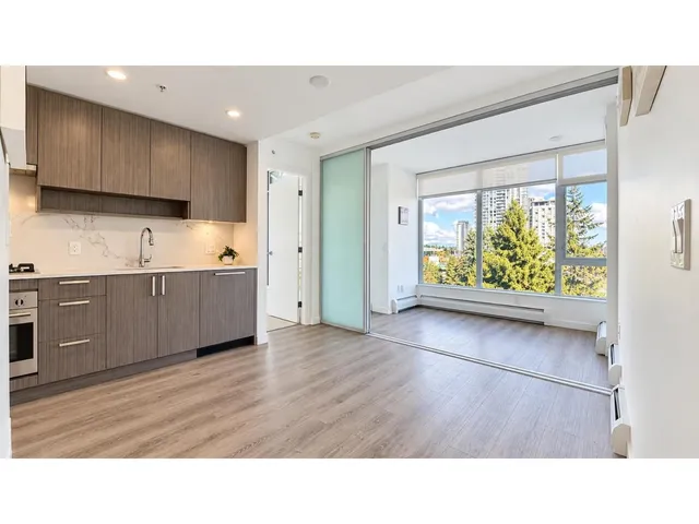 605 - 13350 CENTRAL AVENUE, Surrey 2