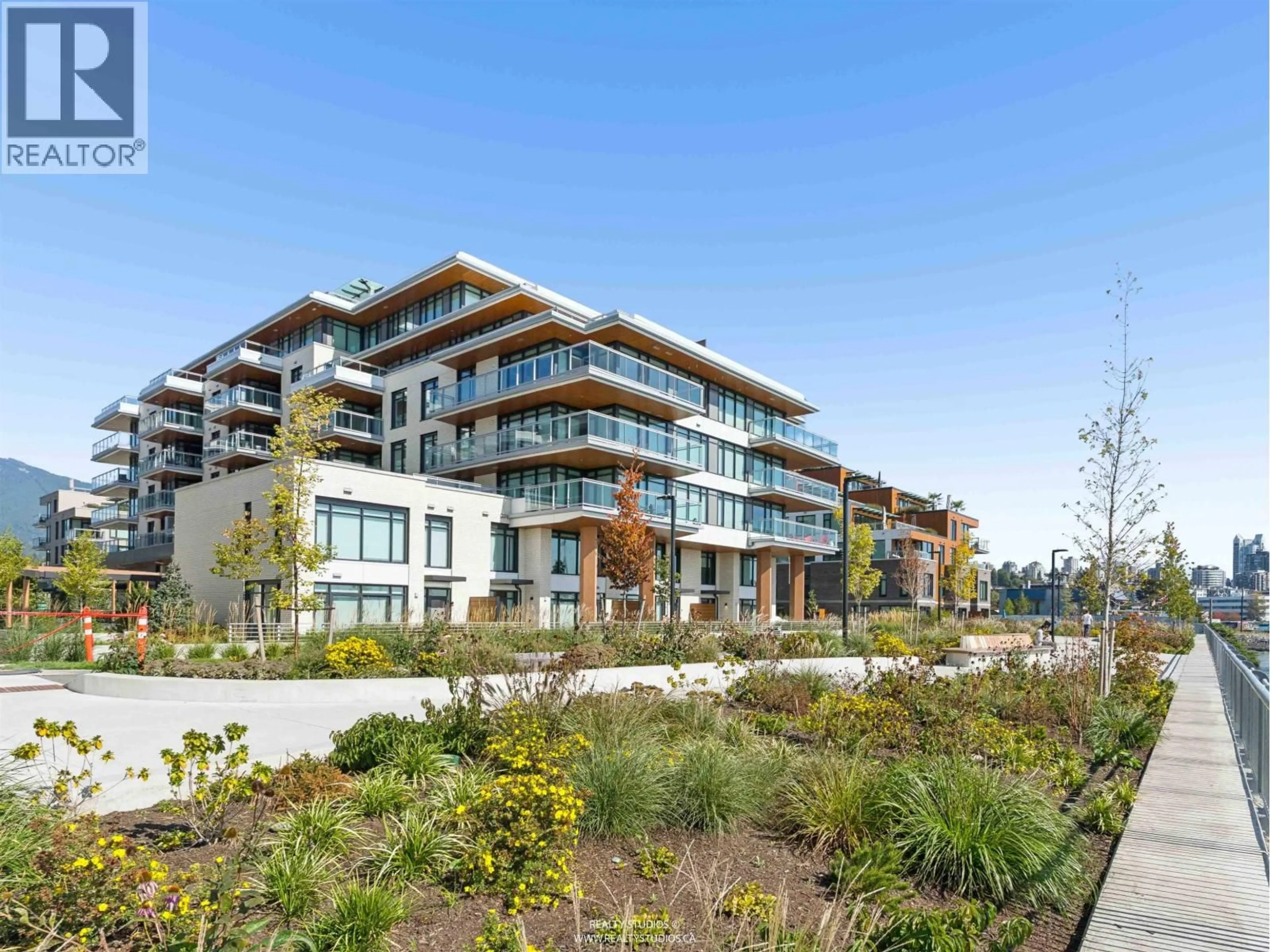 Unknown for 302 - 777 HARBOUR WAY, North Vancouver British Columbia V7P0G2