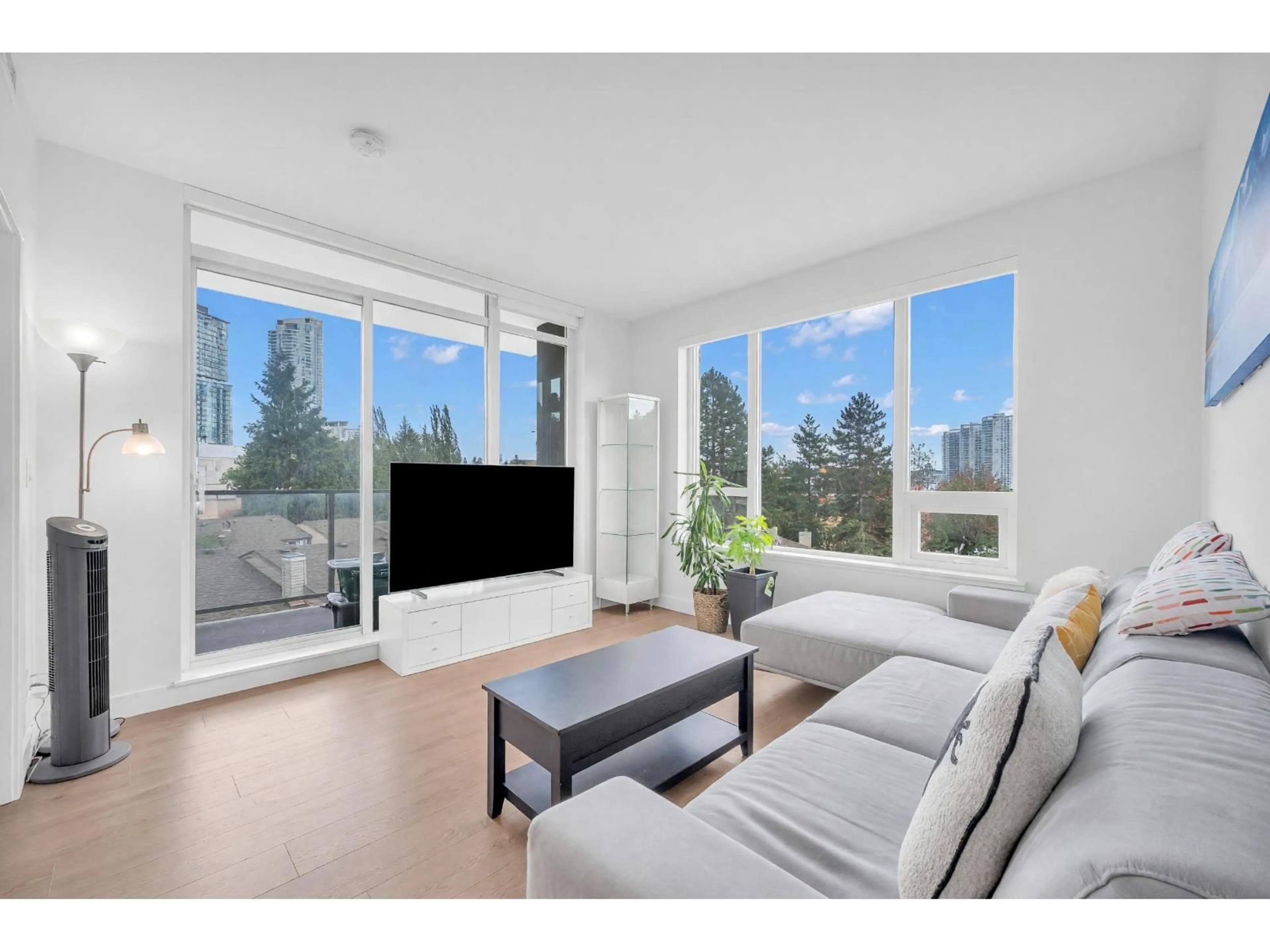 Living room with furniture, unknown for 202 - 13359 OLD YALE ROAD, Surrey British Columbia V3T0S4