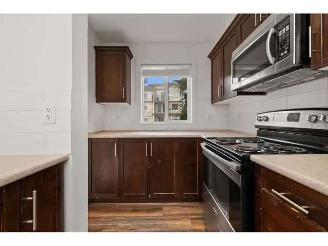 206 - 46289 YALE ROAD, Chilliwack 3