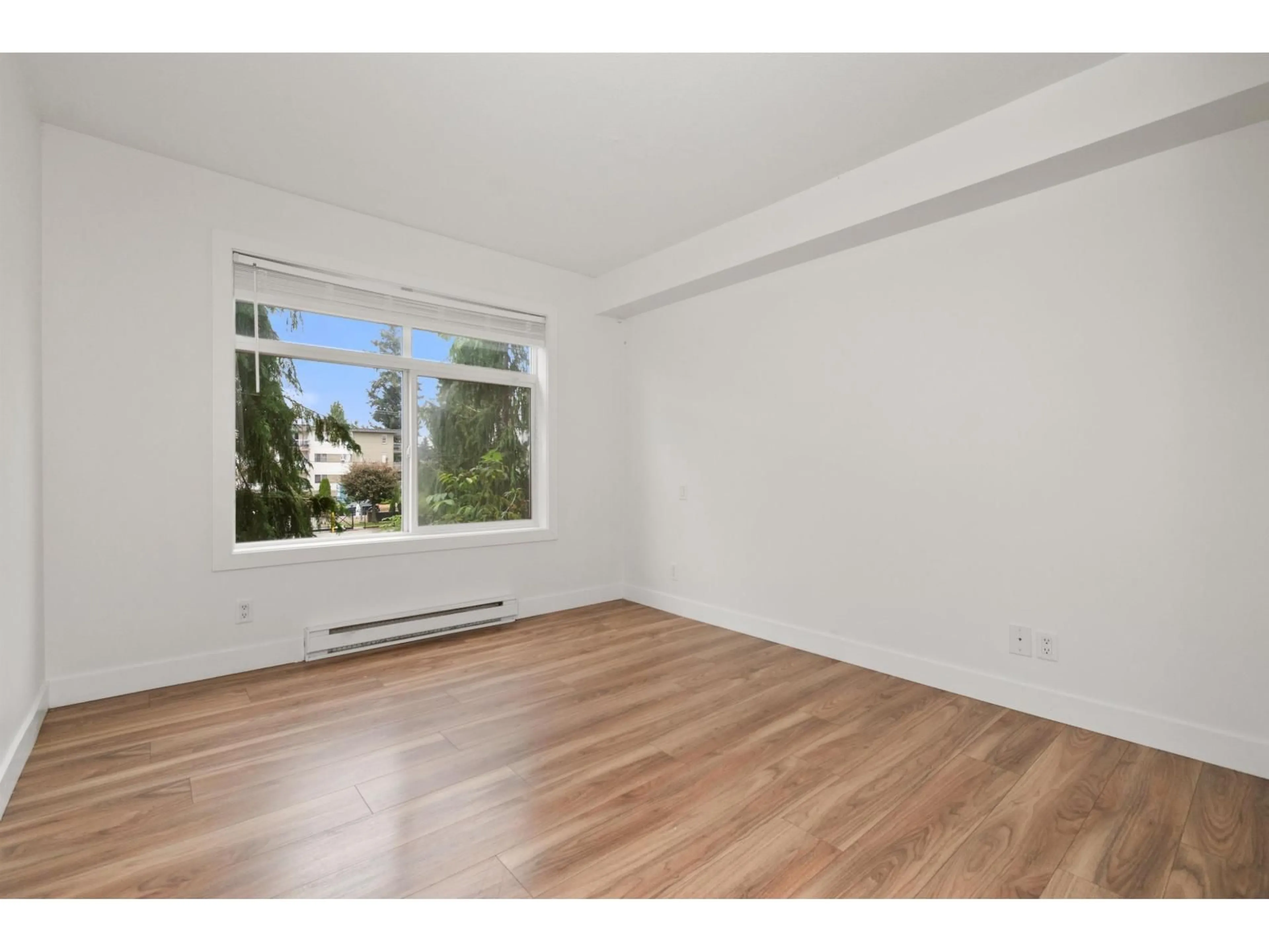 A pic of a room for 206 - 46289 YALE ROAD, Chilliwack British Columbia V2P0B9