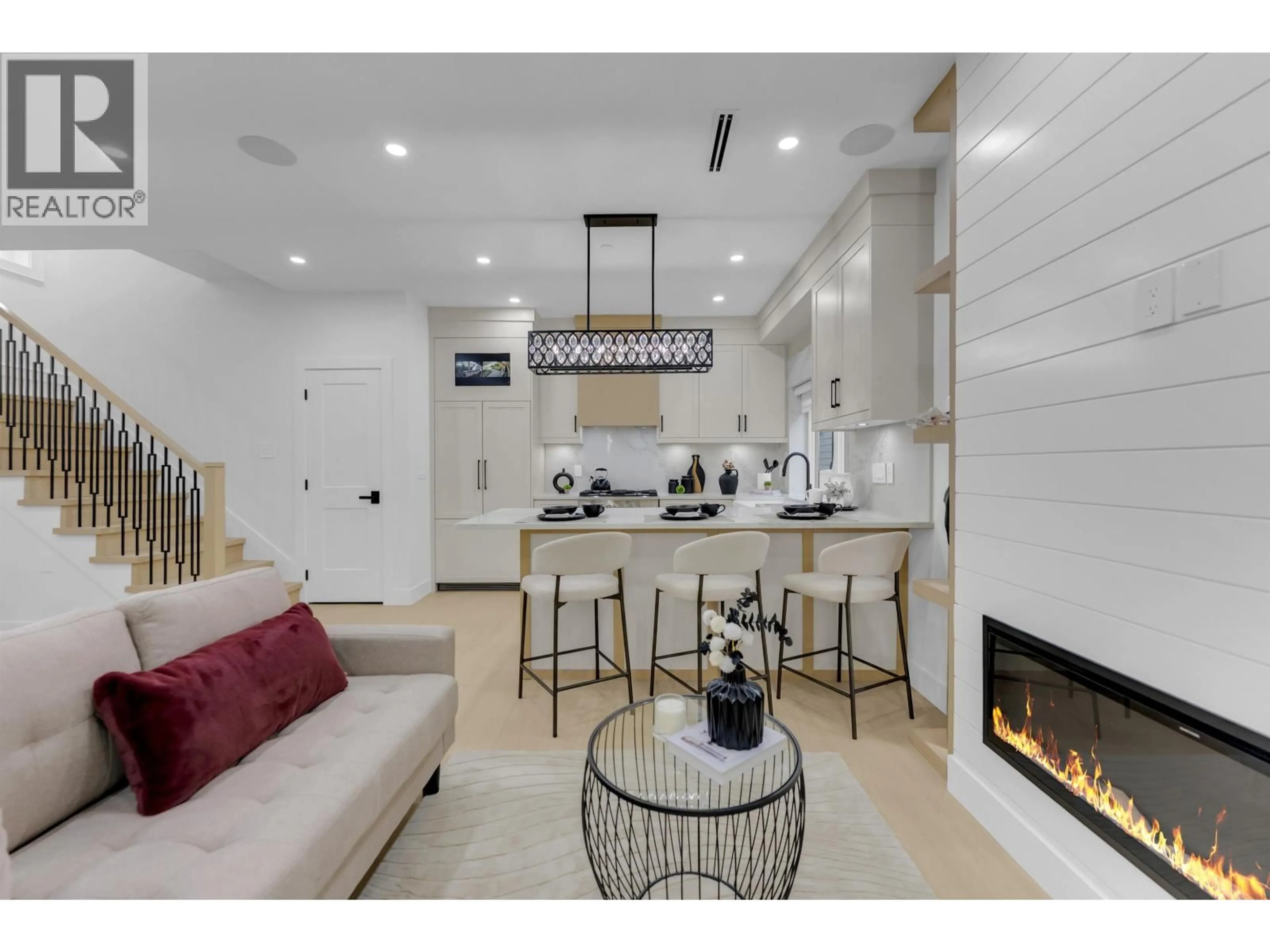 Open concept kitchen, ceramic/tile floor for 1 - 2888 6TH AVENUE, Vancouver British Columbia V5M1R8