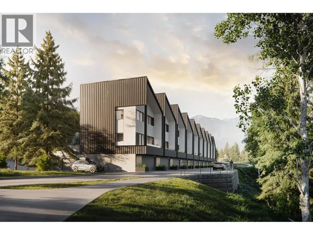 2 - 2900 UNIVERSITY BOULEVARD, Squamish 2