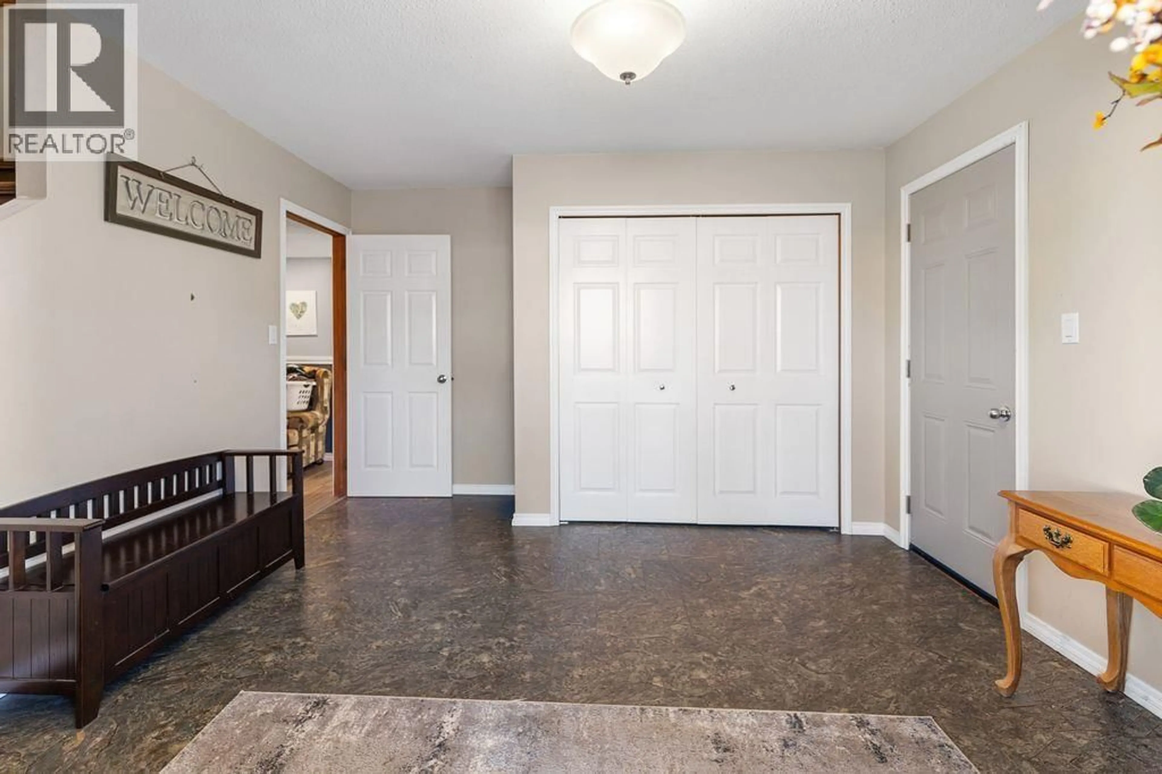 Indoor entryway for 5833 MOLEDO PLACE, Prince George British Columbia V2N6T1
