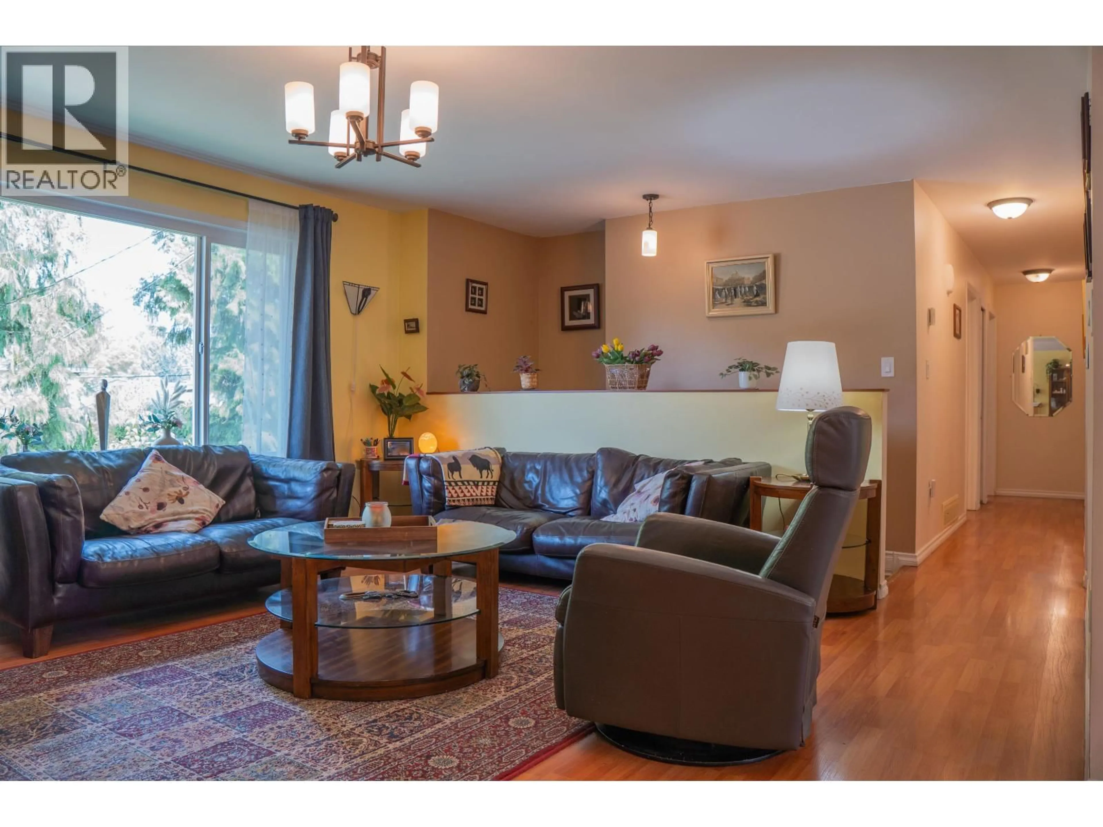 Living room with furniture, wood/laminate floor for 1544 ROBERTSON AVENUE, Port Coquitlam British Columbia V3B1E1