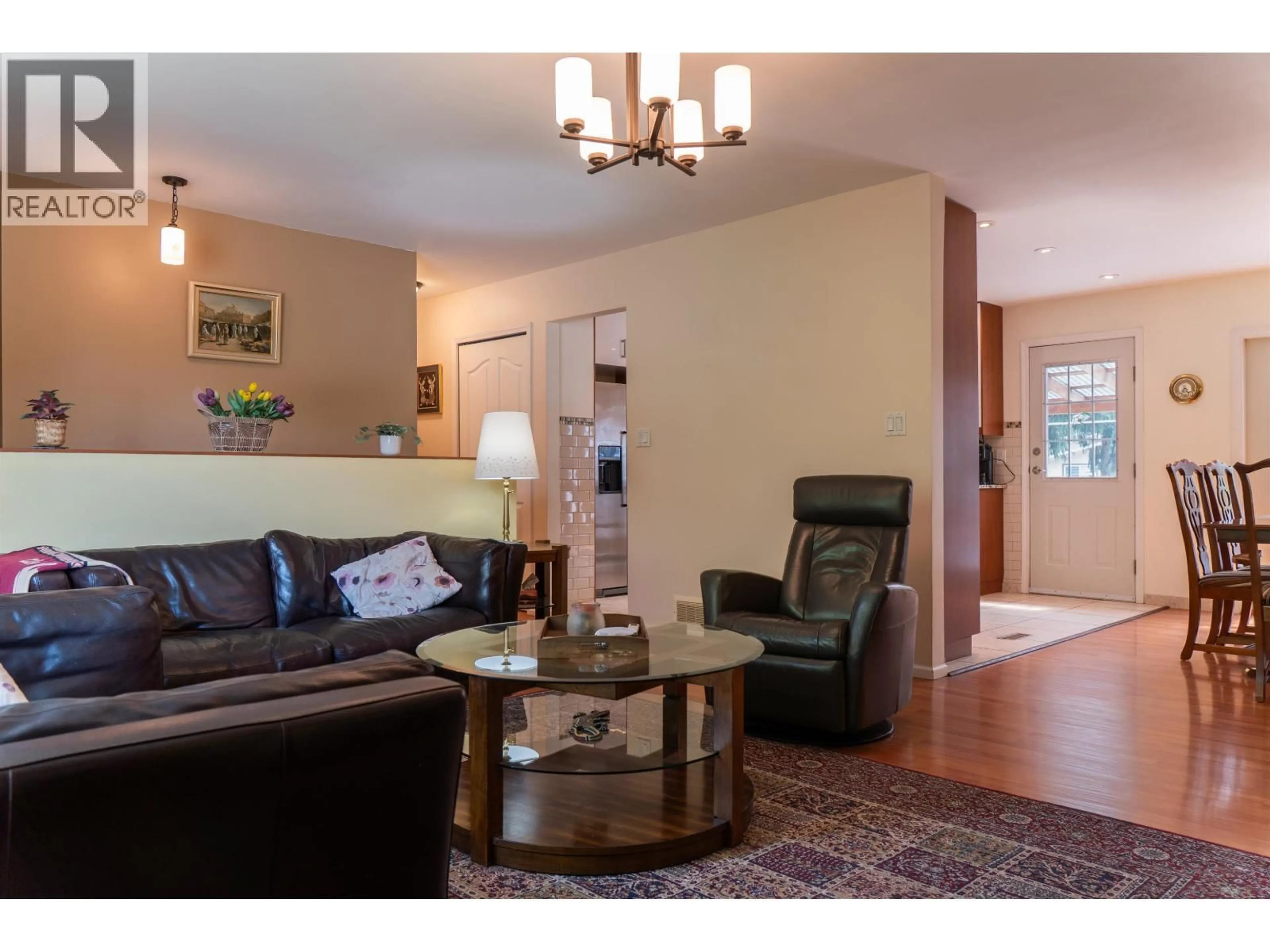 Living room with furniture, wood/laminate floor for 1544 ROBERTSON AVENUE, Port Coquitlam British Columbia V3B1E1