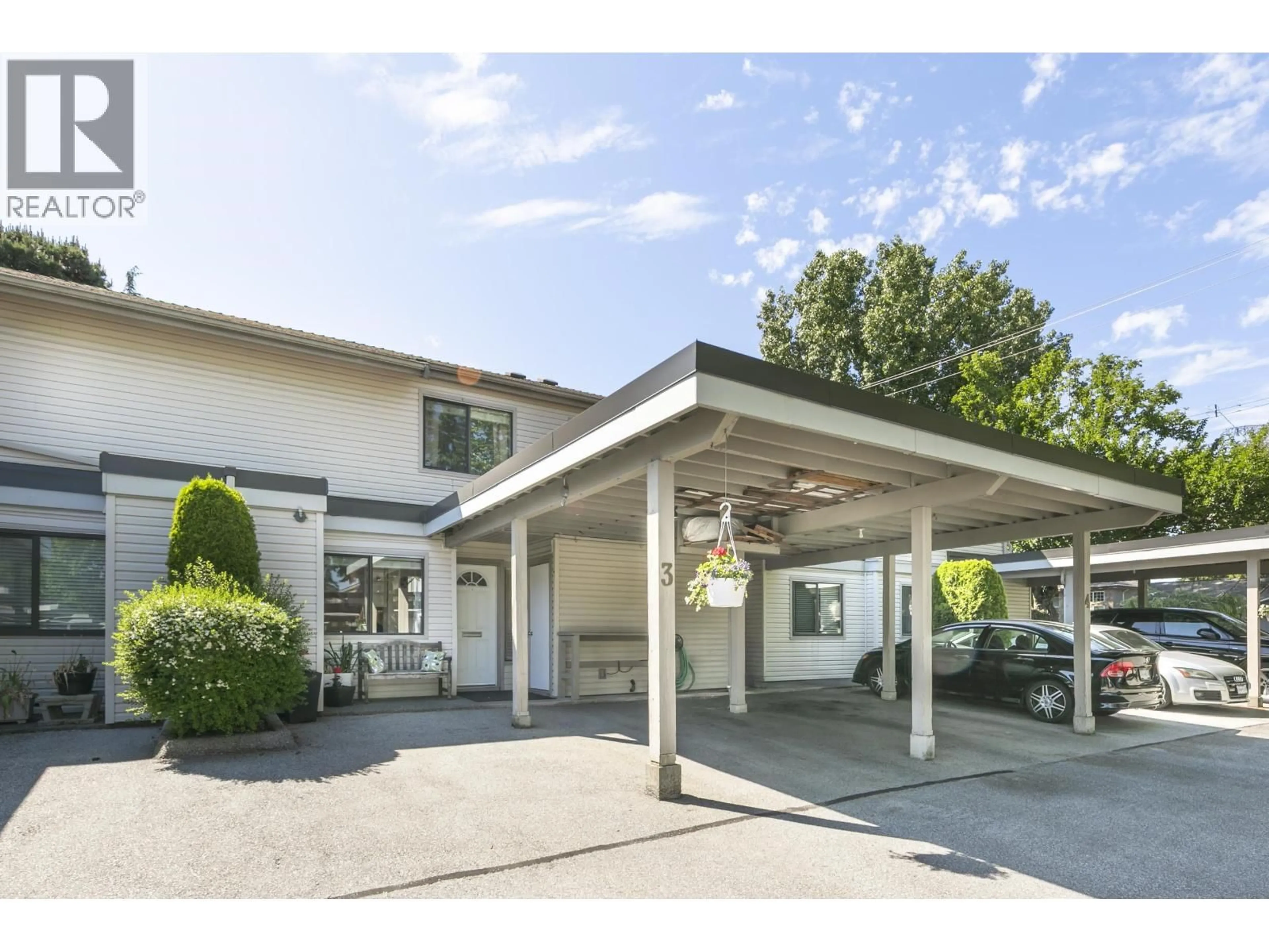 Indoor foyer for 3 - 9080 PARKSVILLE DRIVE, Richmond British Columbia V7E4N9