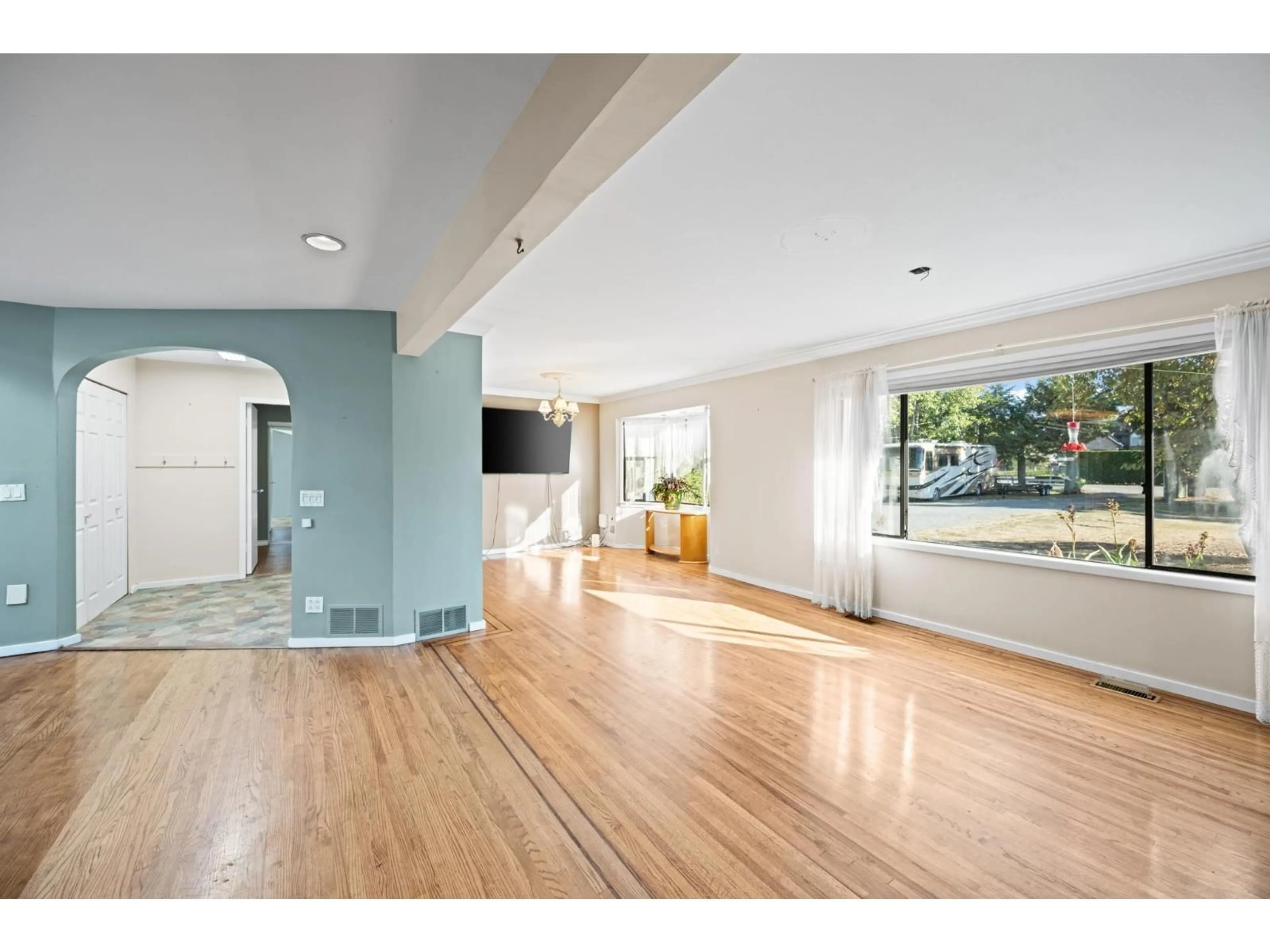 Unknown for 22237 64 AVENUE, Langley British Columbia V2Y2N8
