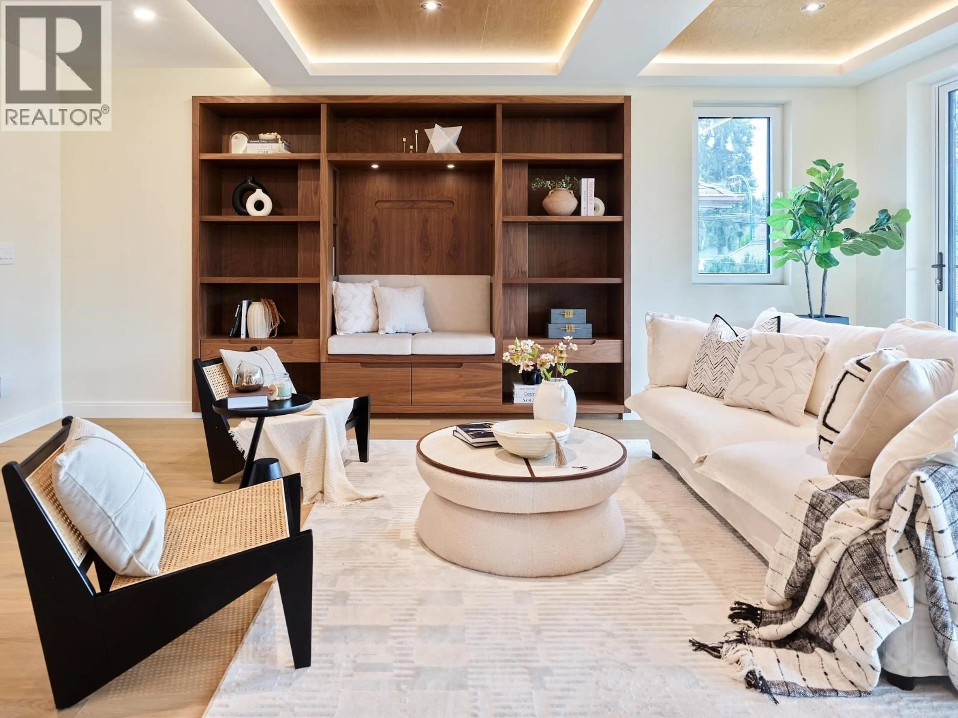 Living room with furniture, unknown for 3732 1ST AVENUE, Vancouver British Columbia V6R1H4