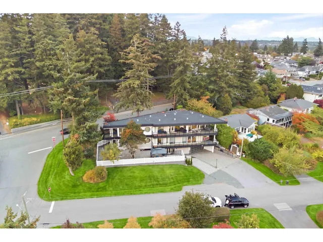 15472 BUENA VISTA AVENUE, White Rock 5