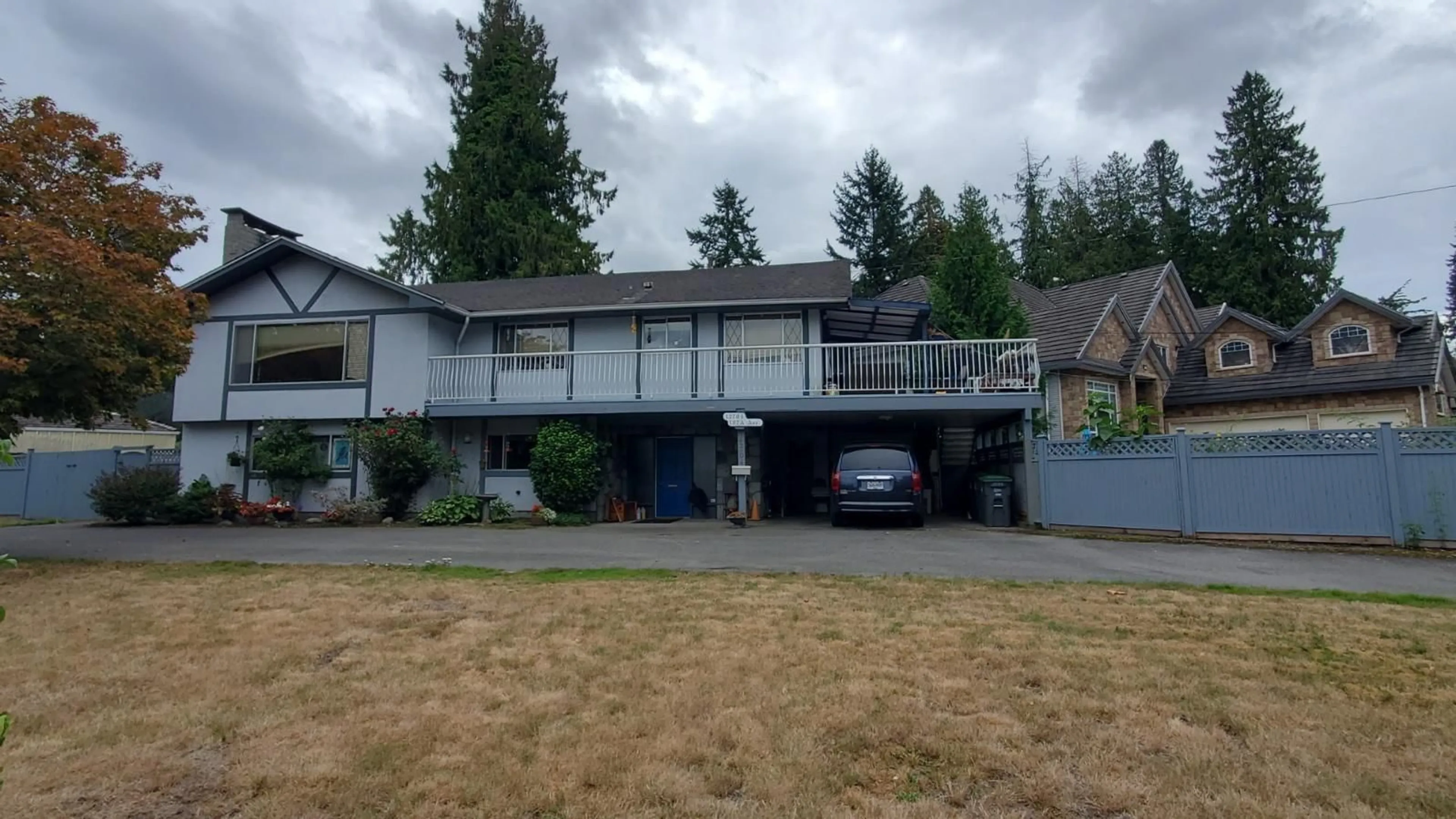 A pic from outside/outdoor area/front of a property/back of a property/a pic from drone, street for 12704 107A AVENUE, Surrey British Columbia V3V3J2