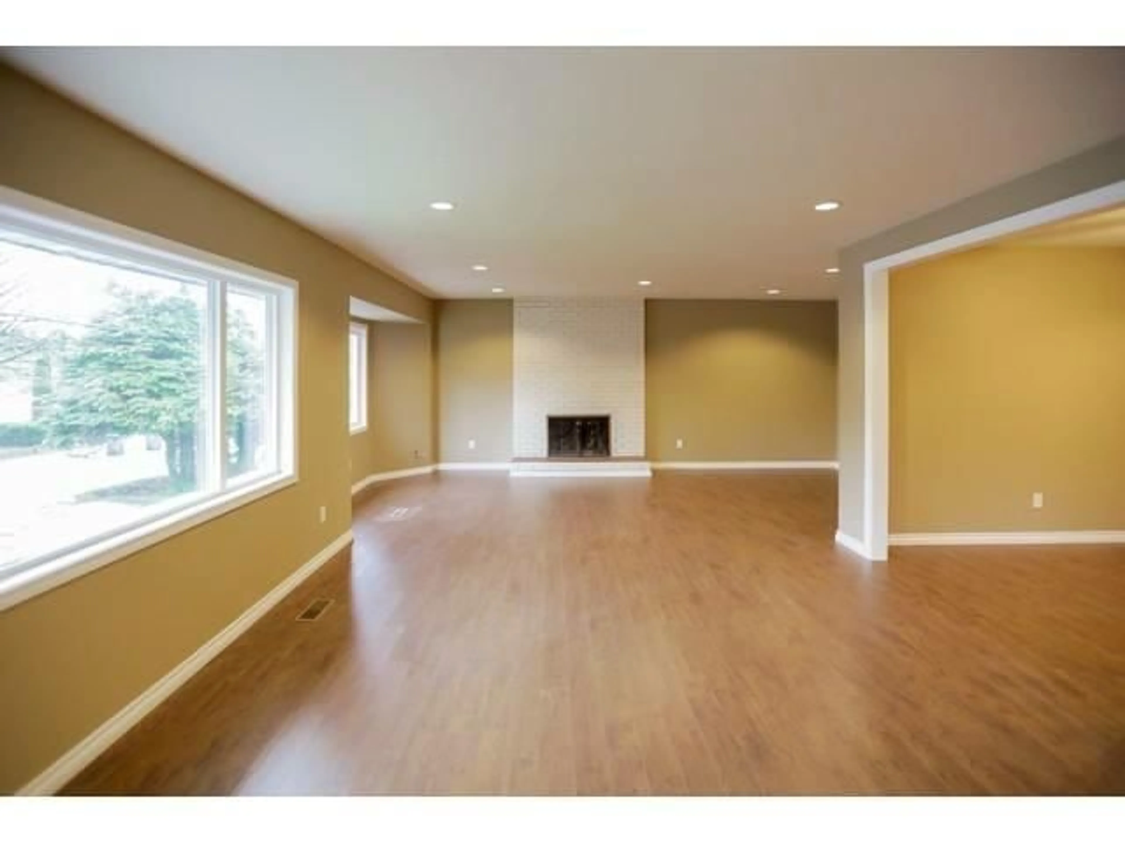 Unknown for 10663 138 STREET, Surrey British Columbia V3T4K7