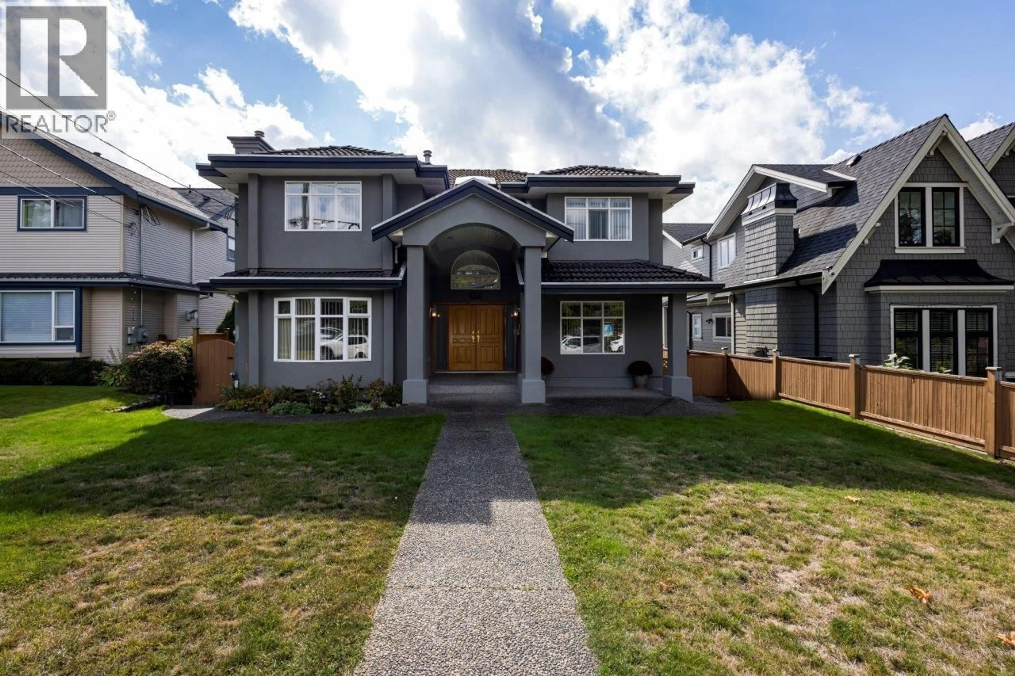 Home with brick exterior material, street for 449 16TH STREET, North Vancouver British Columbia V7L2T4