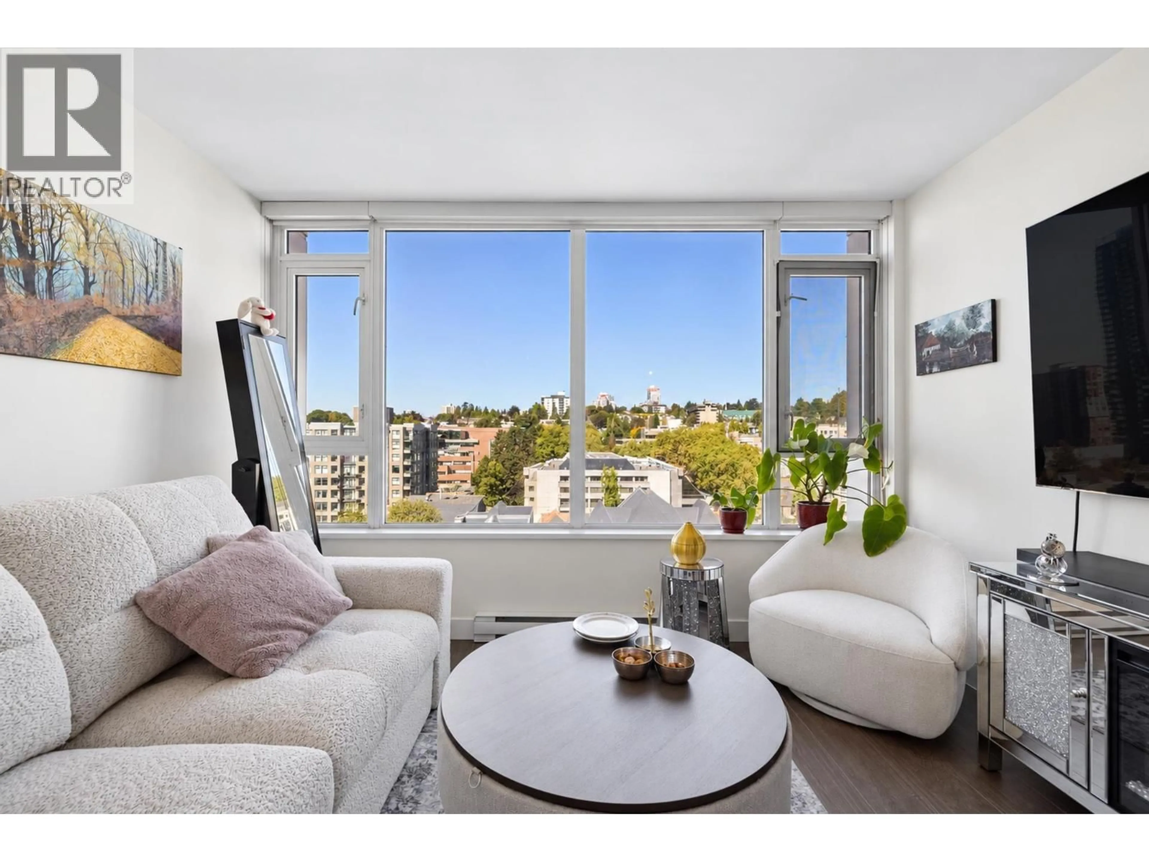 Living room with furniture, unknown for 1704 - 668 COLUMBIA STREET, New Westminster British Columbia V3M1A9