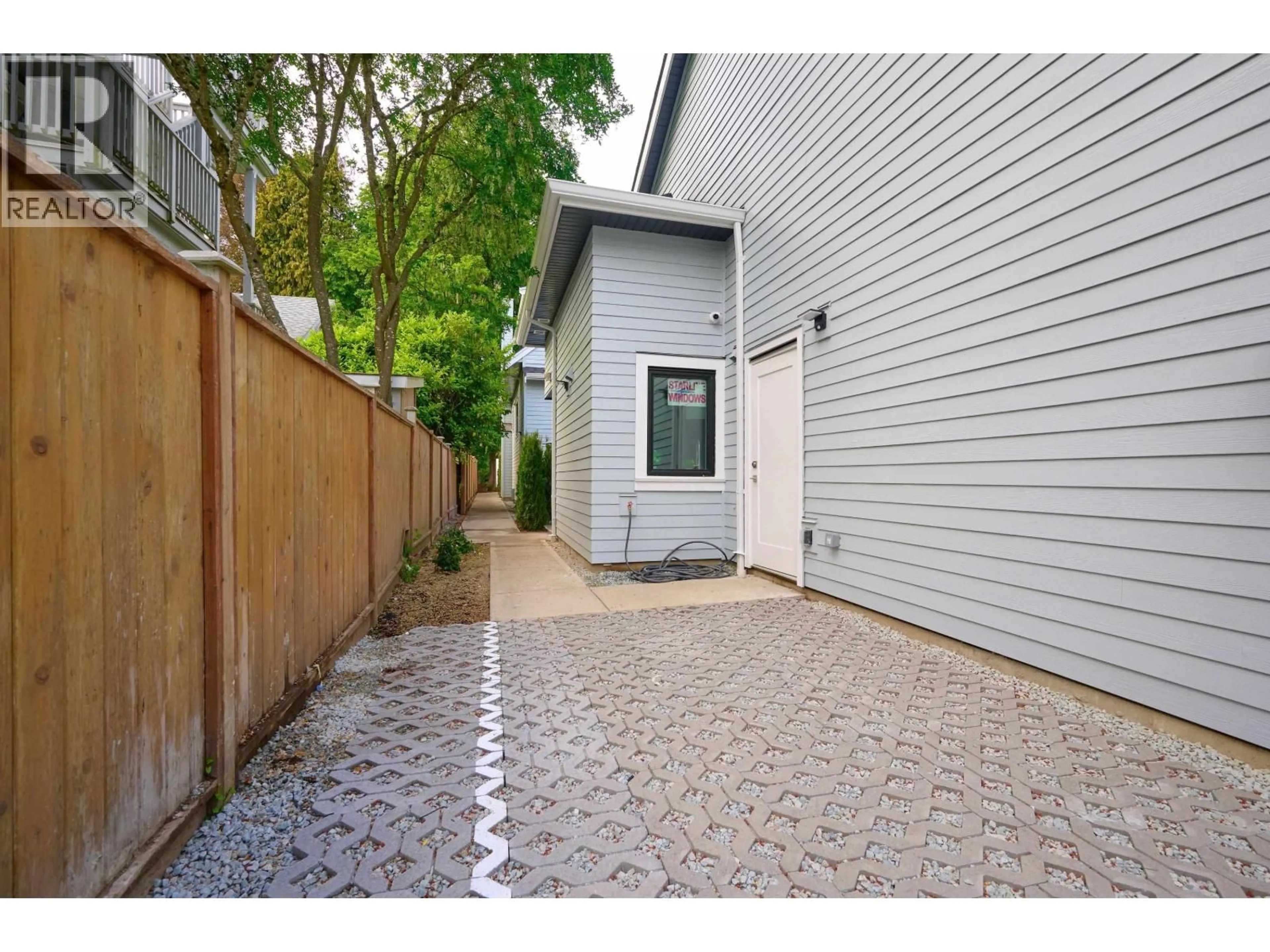 Patio, street for 3674 1ST AVENUE, Vancouver British Columbia V6R1H2