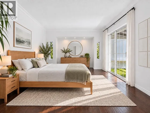 4380 WOODCREST ROAD, West Vancouver 4