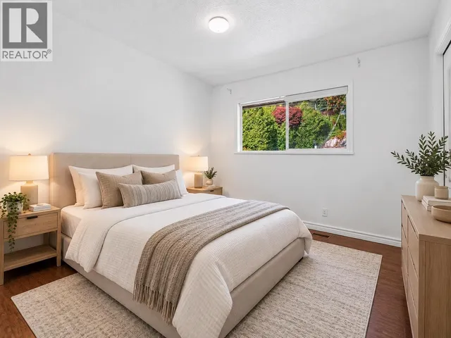 4380 WOODCREST ROAD, West Vancouver 5