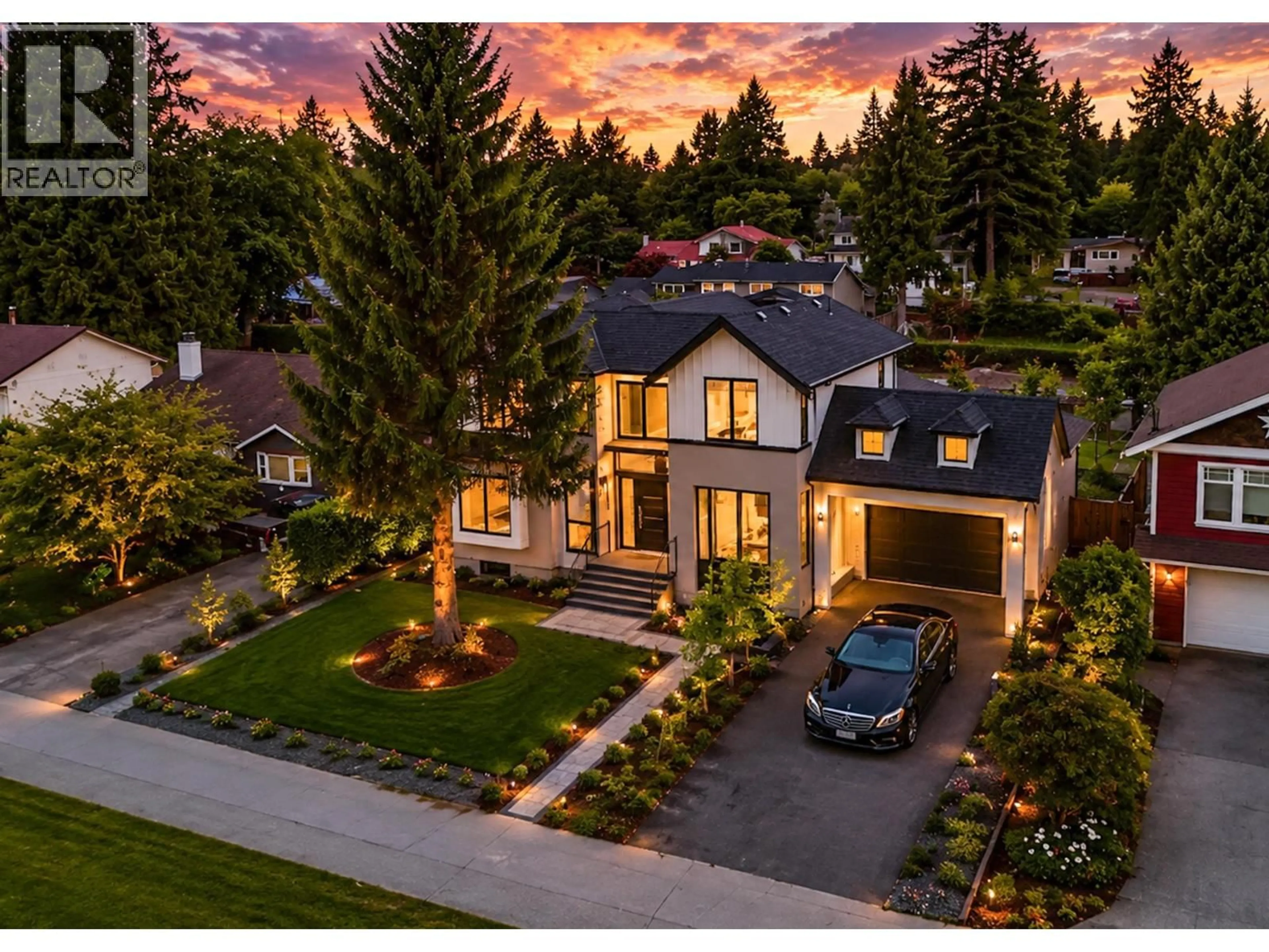 A pic from outside/outdoor area/front of a property/back of a property/a pic from drone, street for 1493 55 STREET, Delta British Columbia V4M3K4