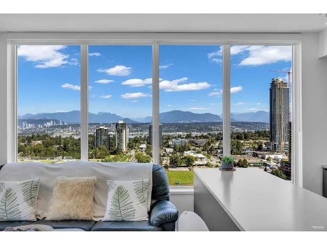 2202 - 13428 105 AVENUE, Surrey 4